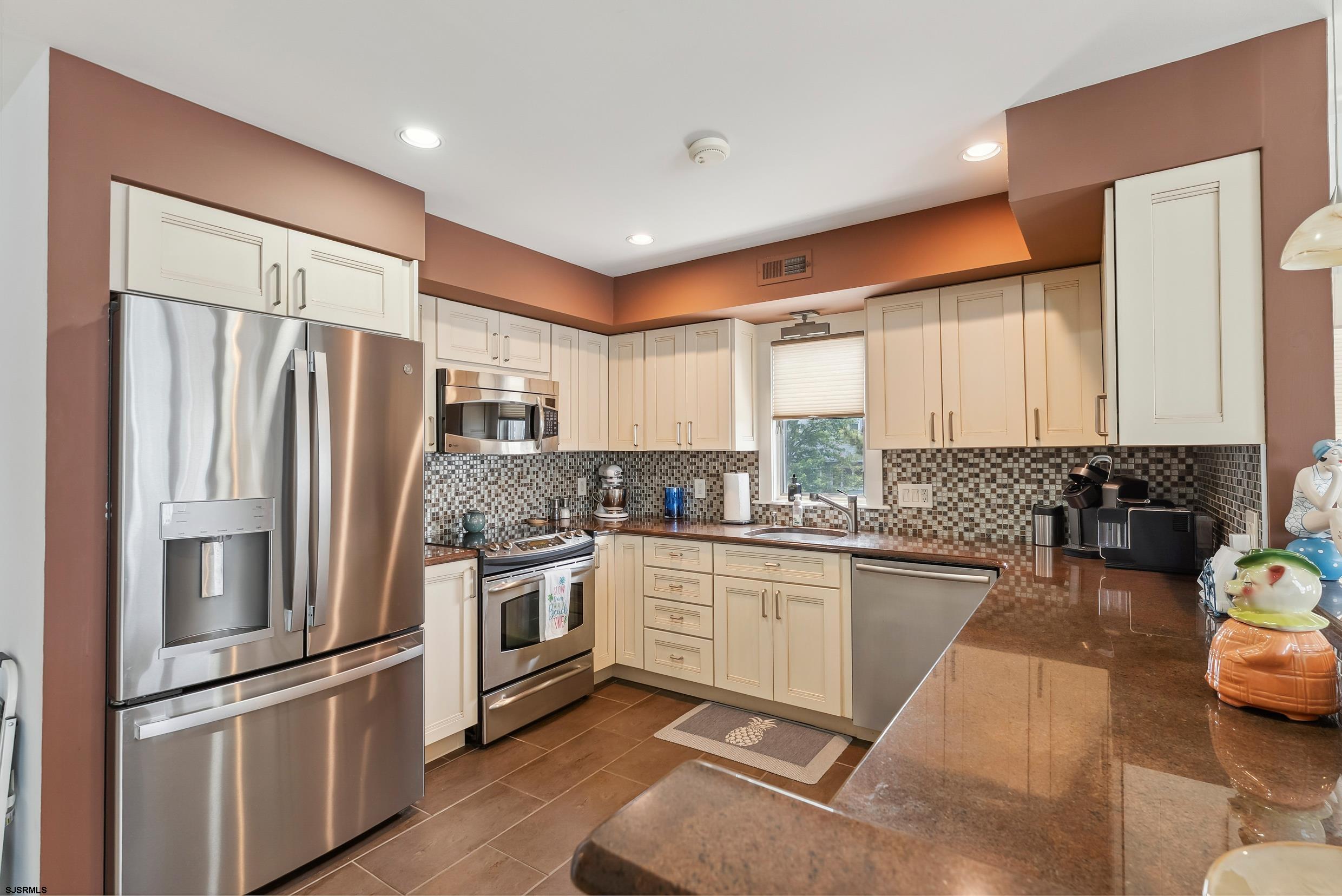 21 S Adams Ave Unit: 5
