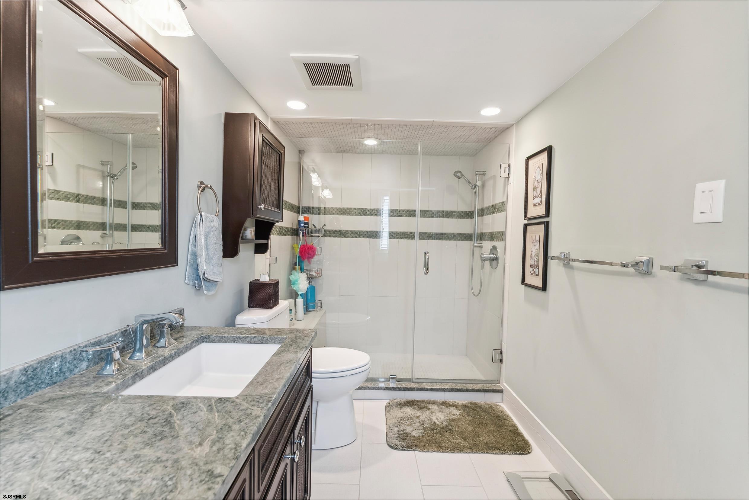 21 S Adams Ave Unit: 5