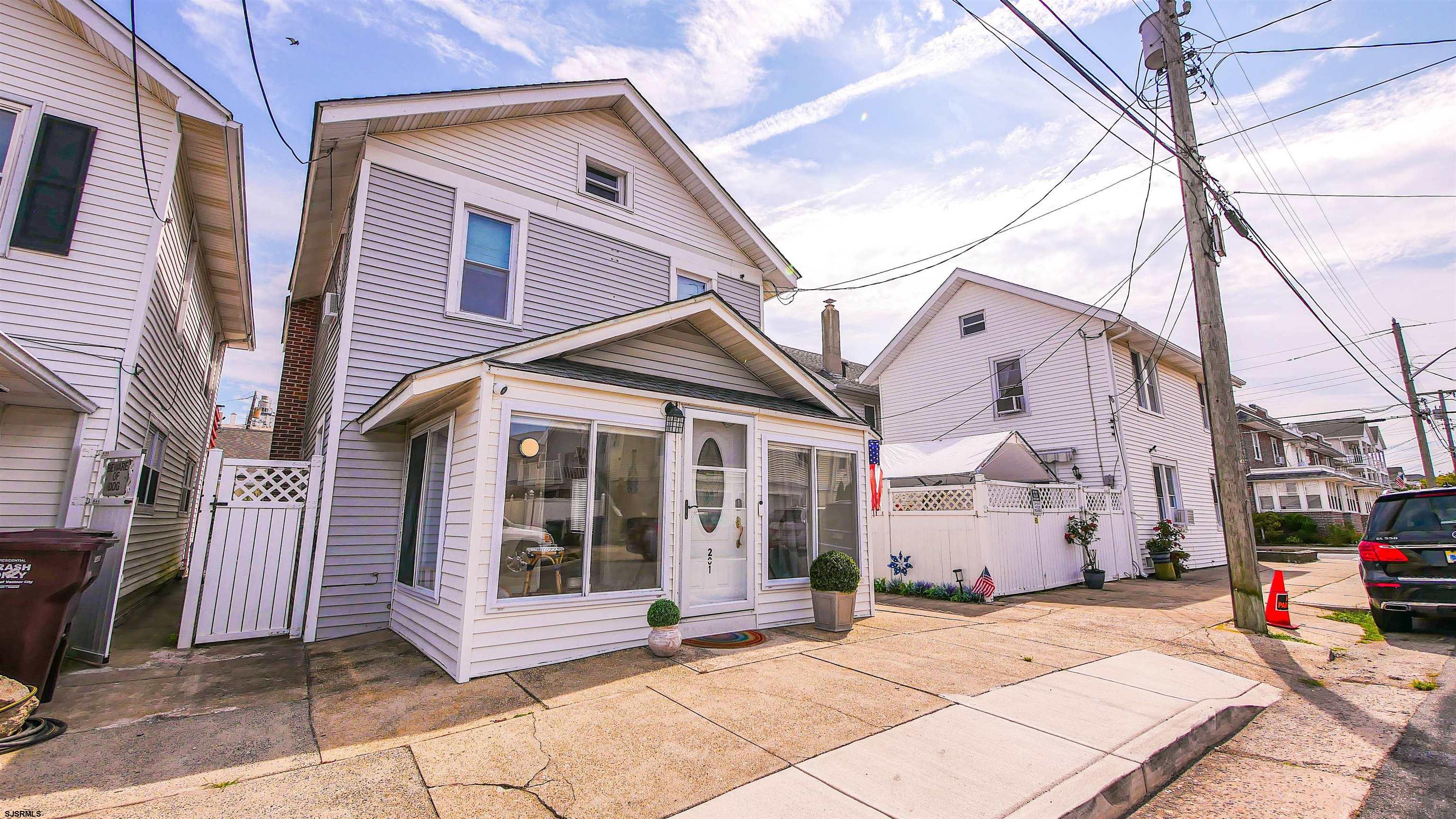 201 N Portland Ave