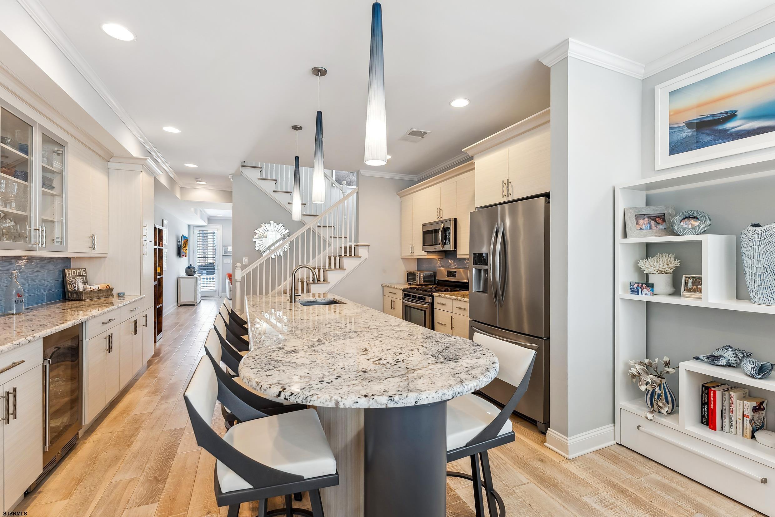 19 N Adams Ave Unit: B