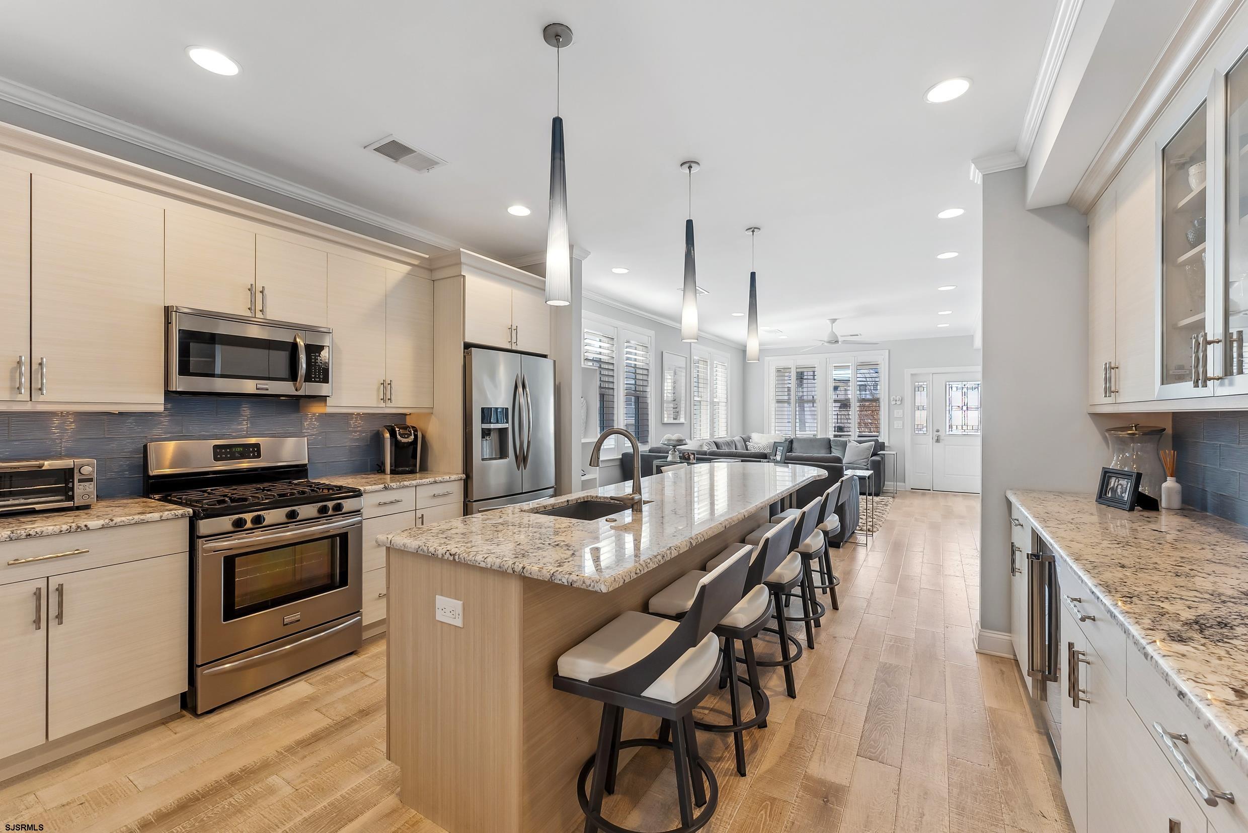 19 N Adams Ave Unit: B