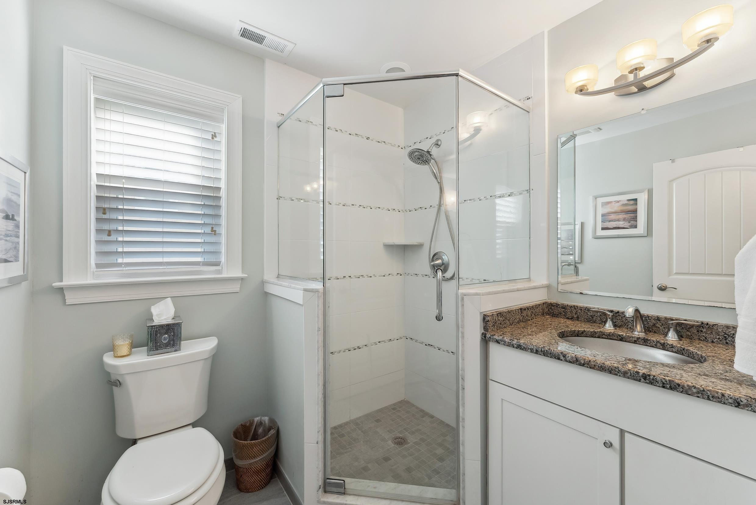 19 N Adams Ave Unit: B