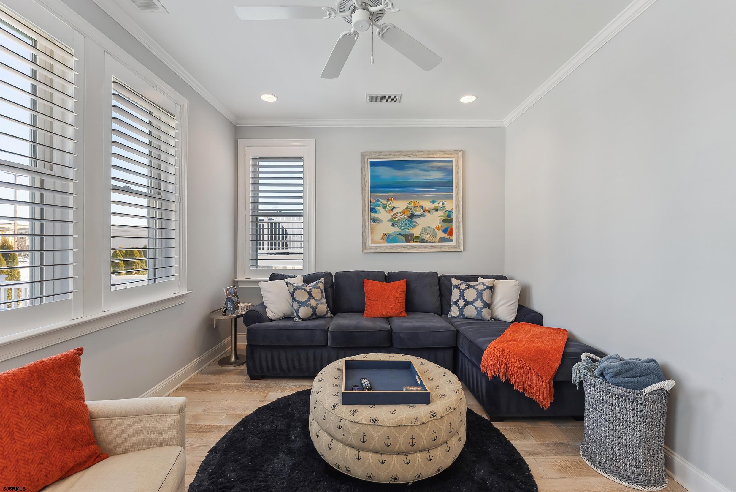 19 N Adams Ave Unit: B