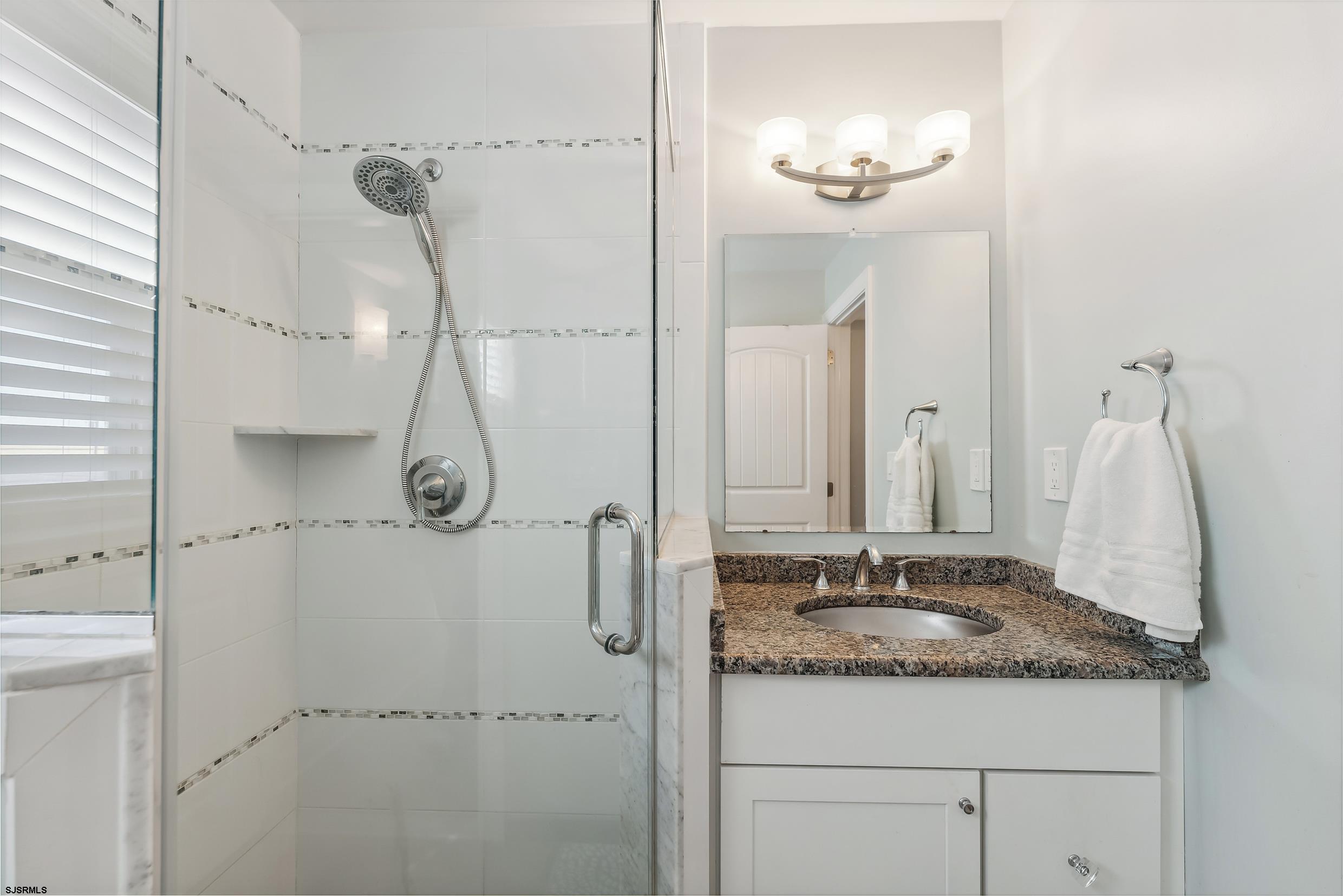 19 N Adams Ave Unit: B