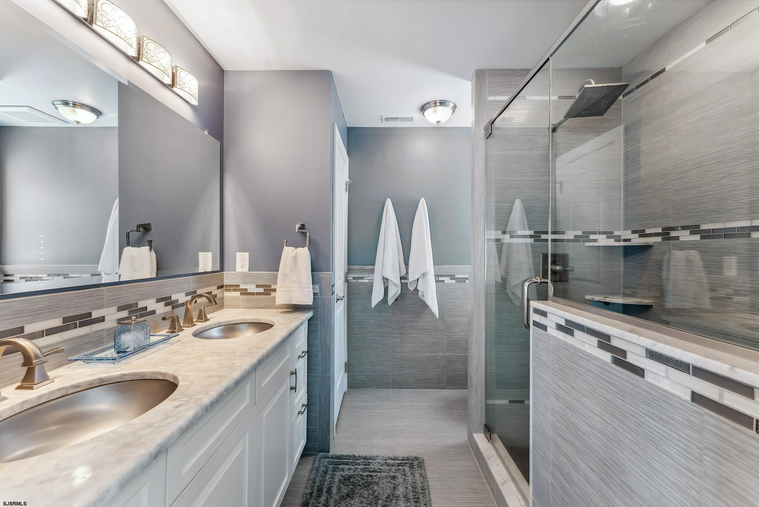 19 N Adams Ave Unit: B