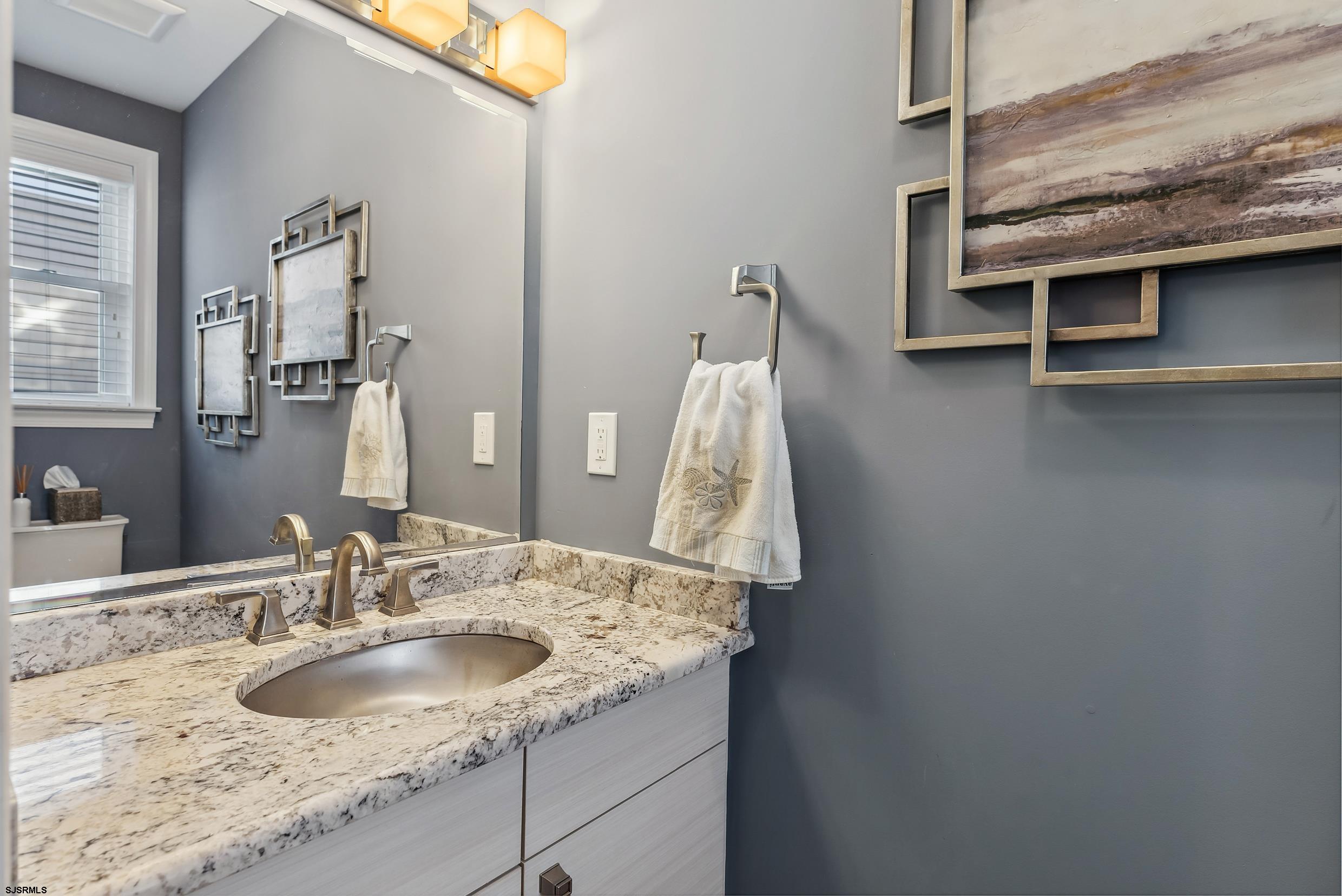 19 N Adams Ave Unit: B