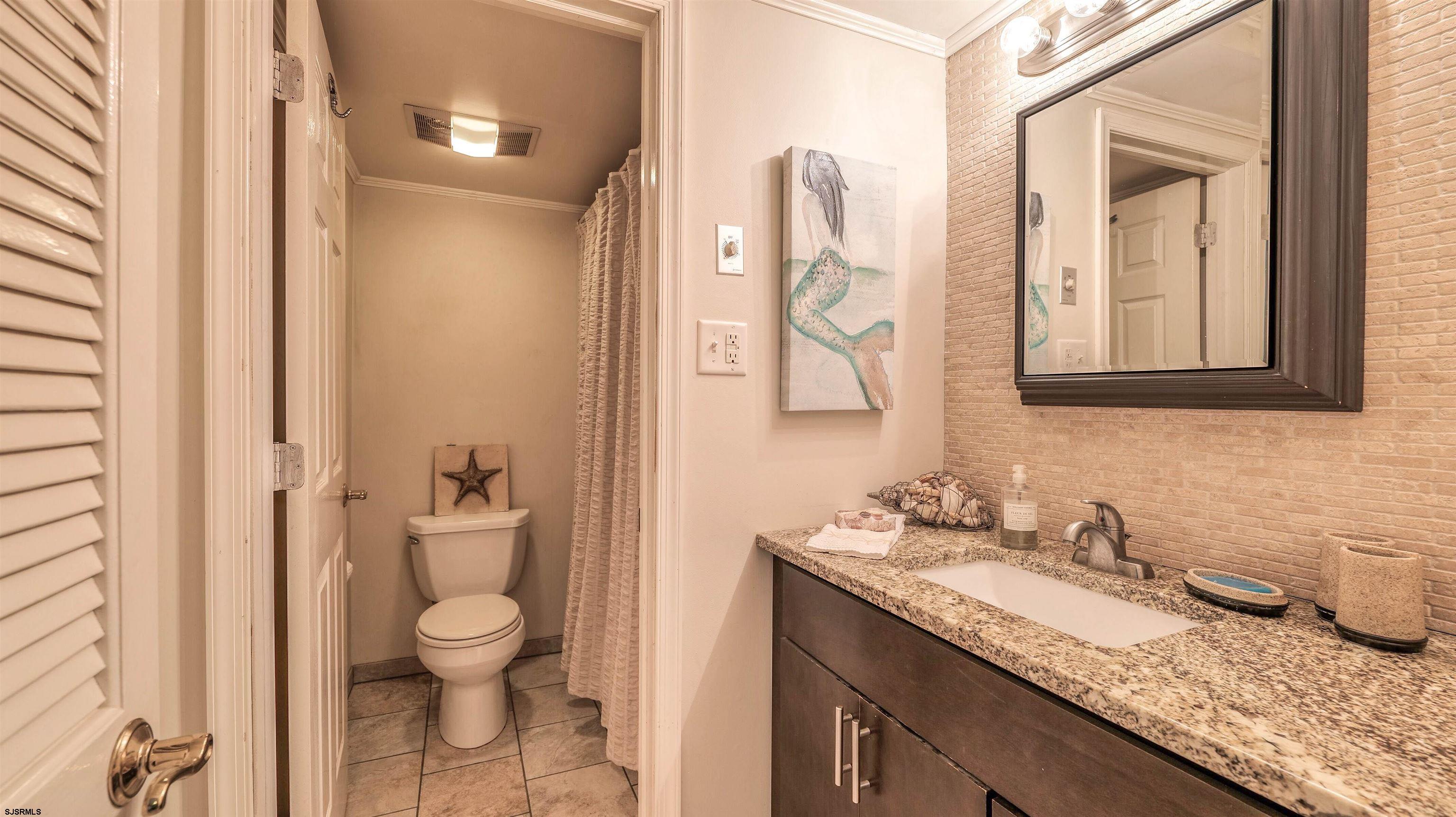 130 N Adams Ave Unit: J