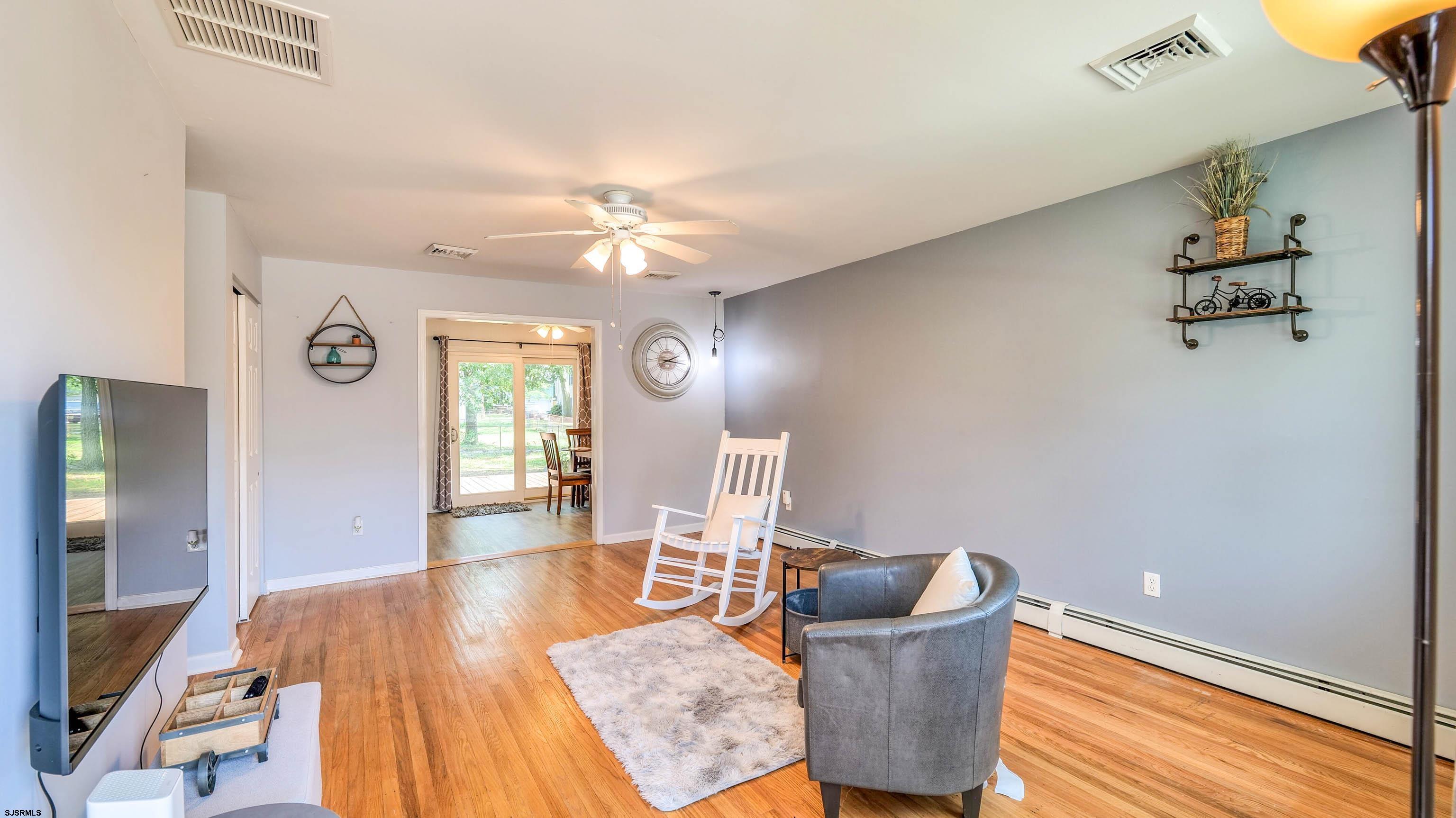 13 Cooper Dr