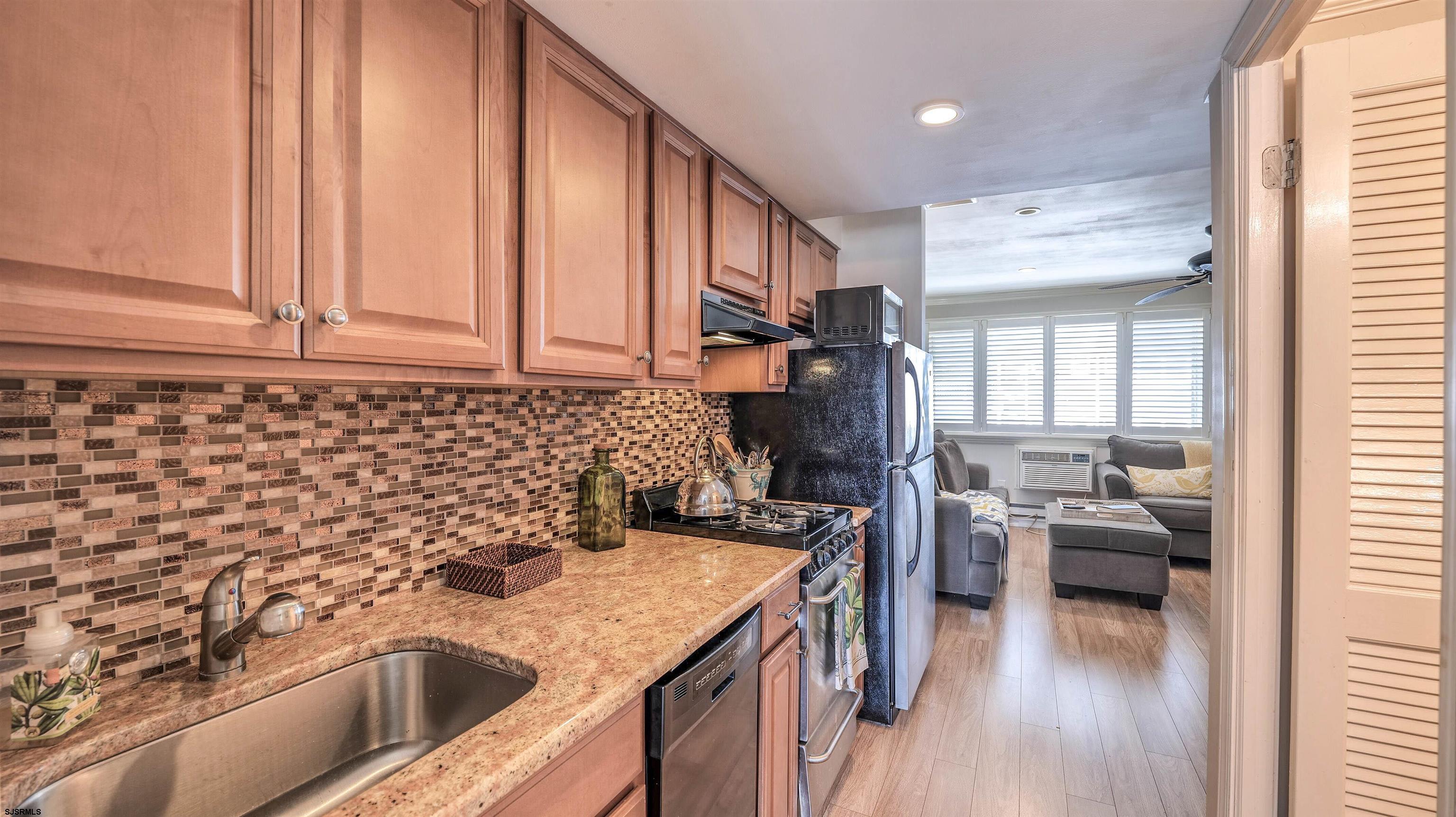 130 N Adams Ave Unit: J