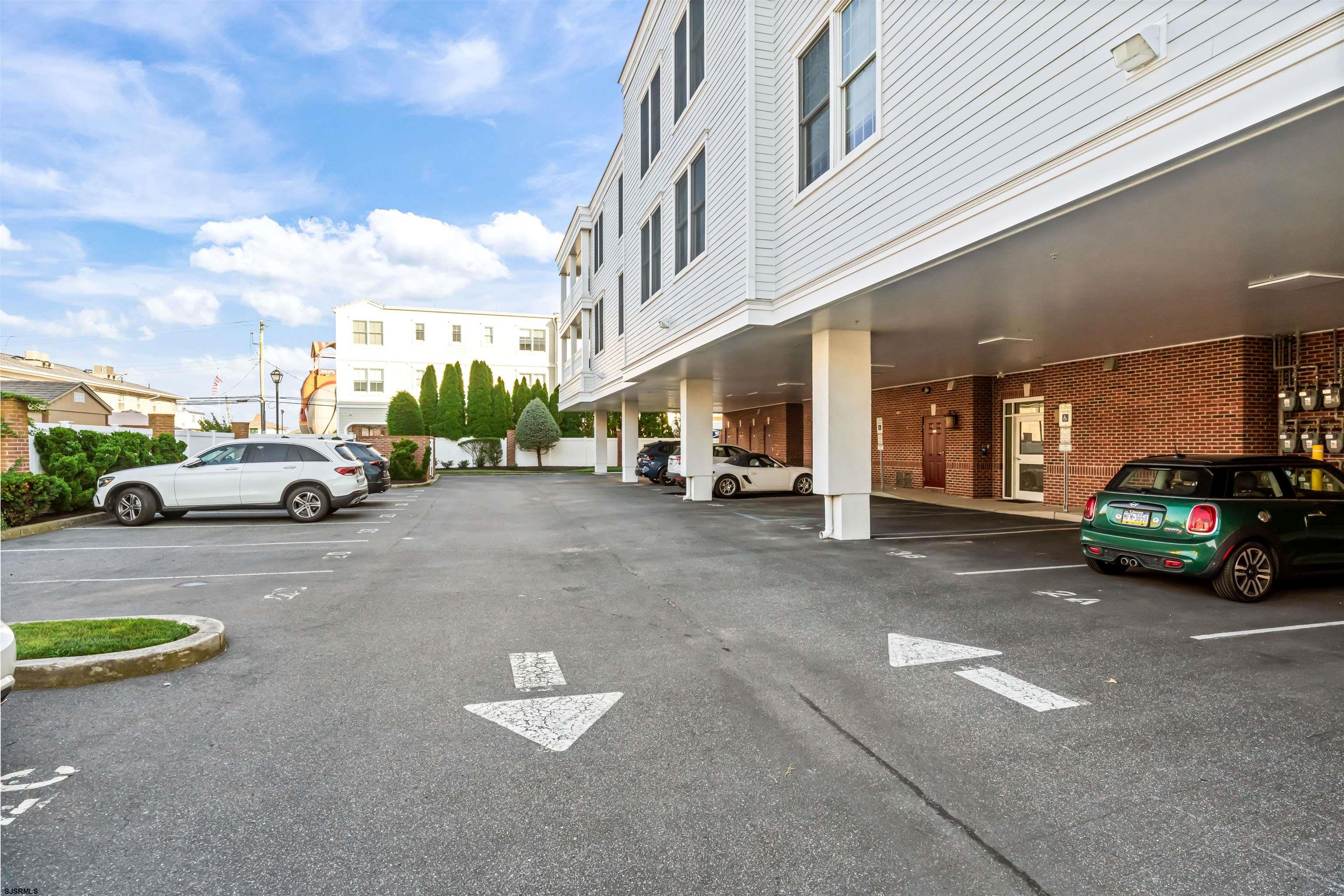 23 S Washington Ave Unit: 2A