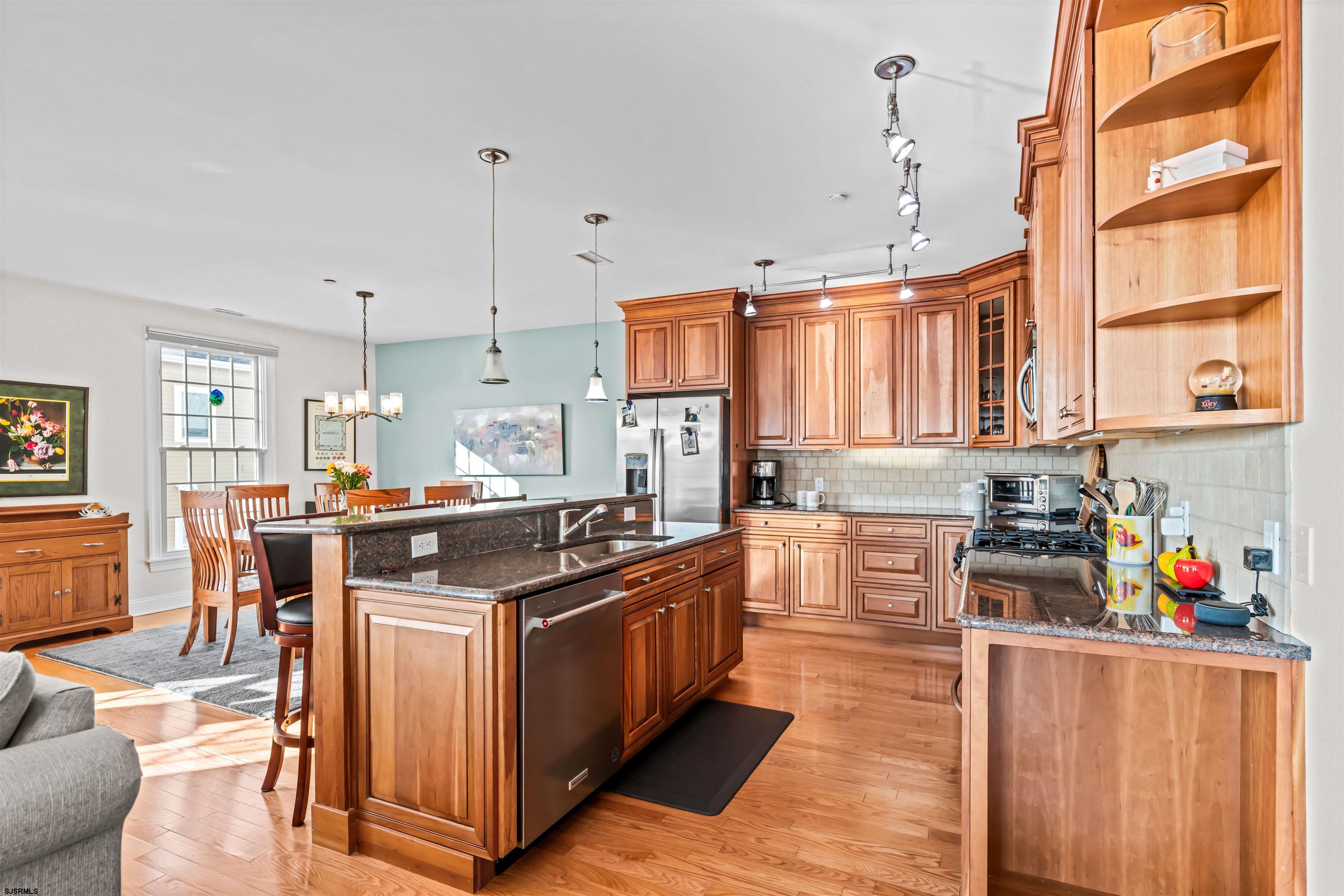 23 S Washington Ave Unit: 2A