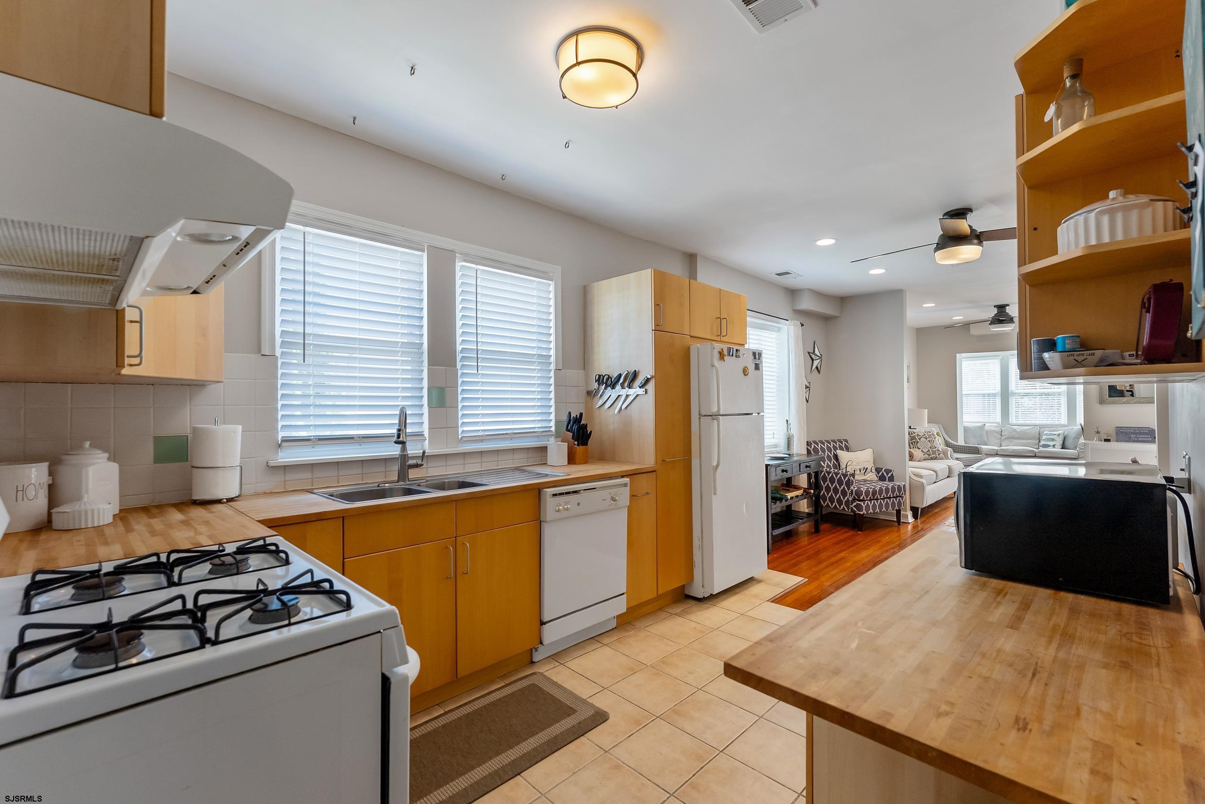 121 N Princeton Ave