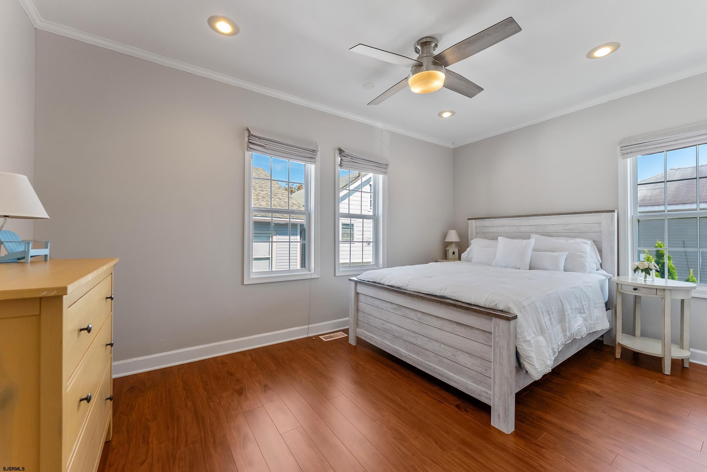 121 N Princeton Ave