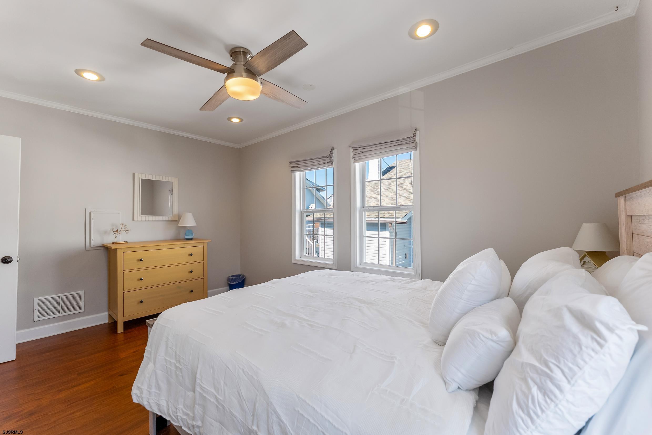 121 N Princeton Ave