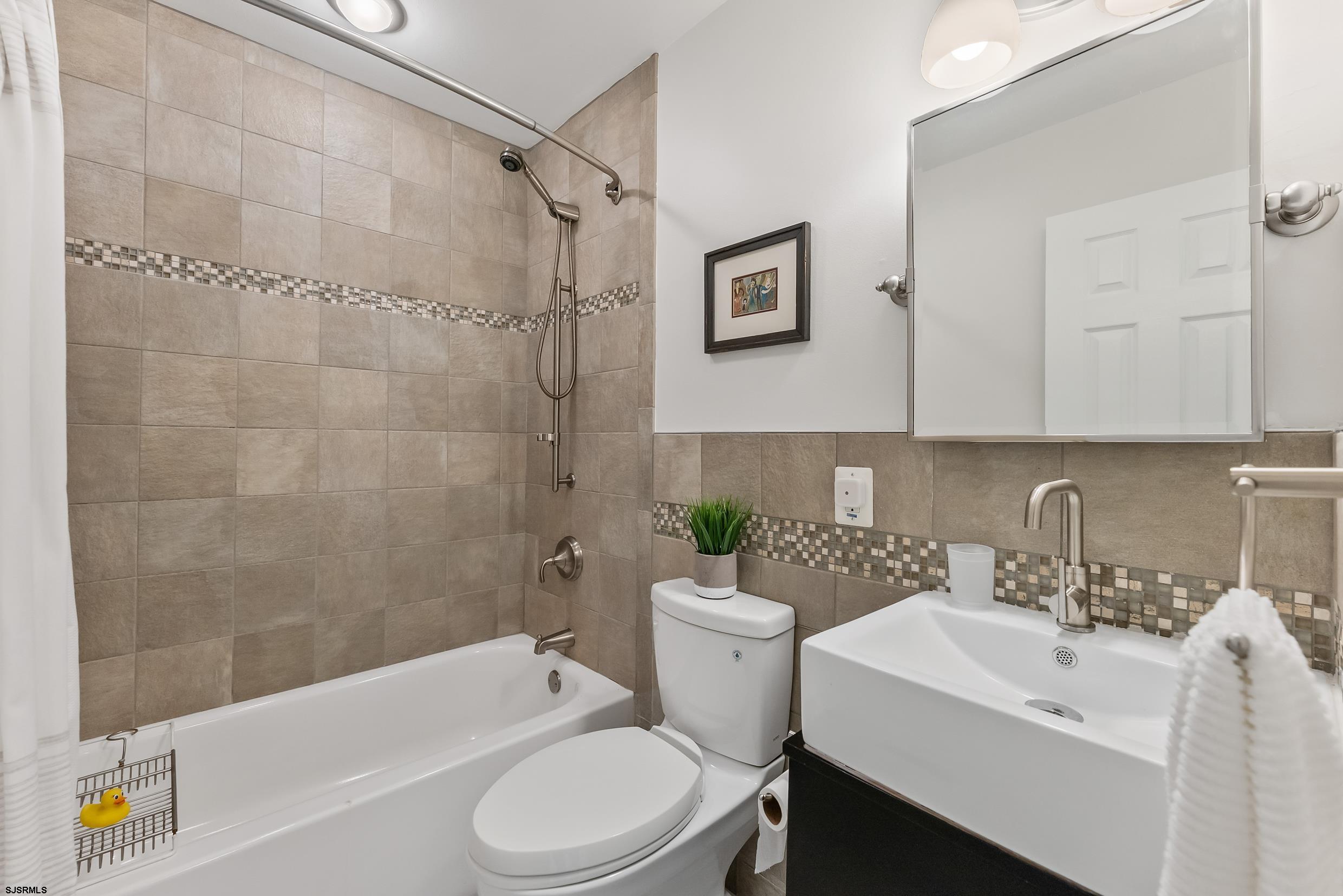 216 N Jerome Ave