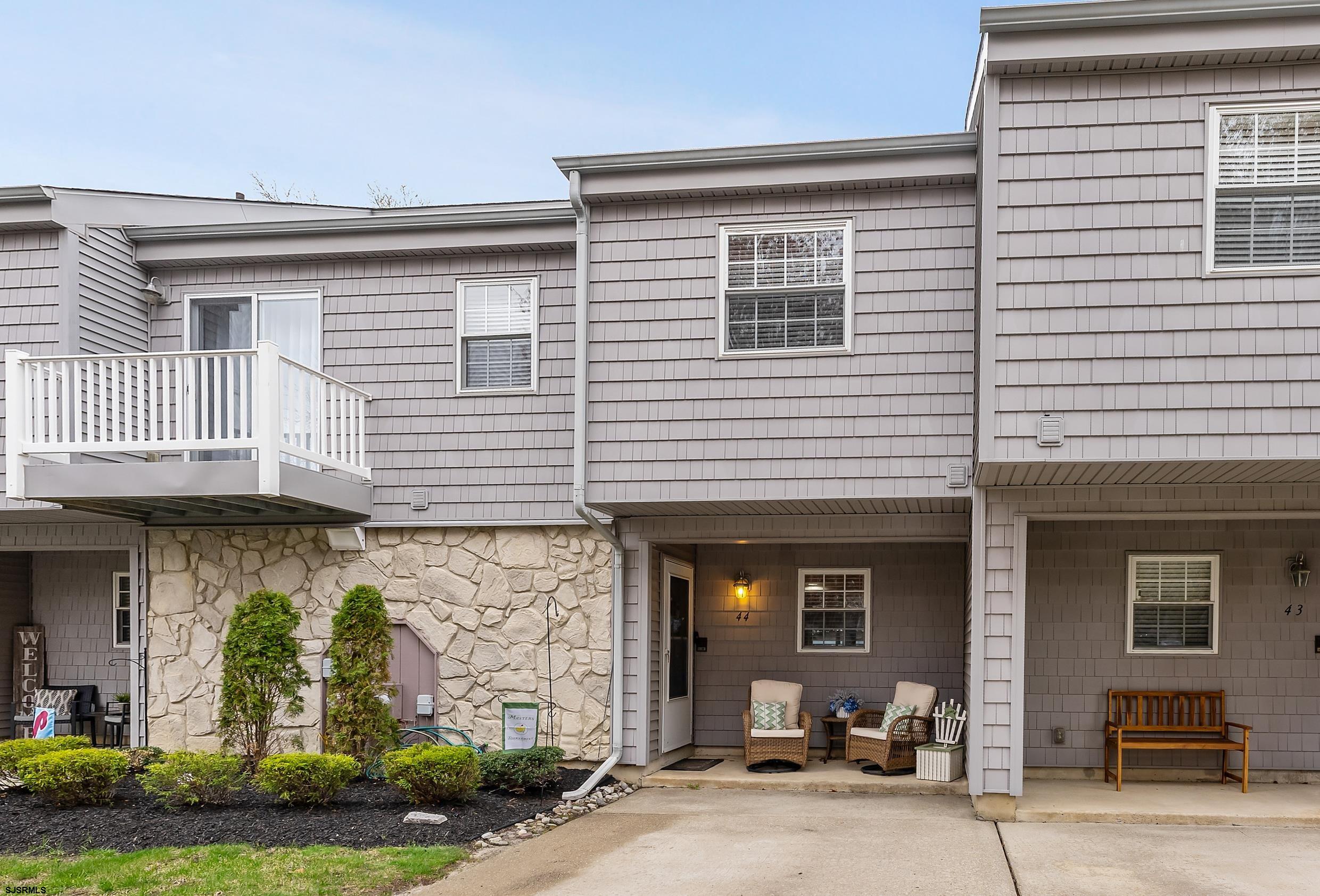 44 Harborwood Dr