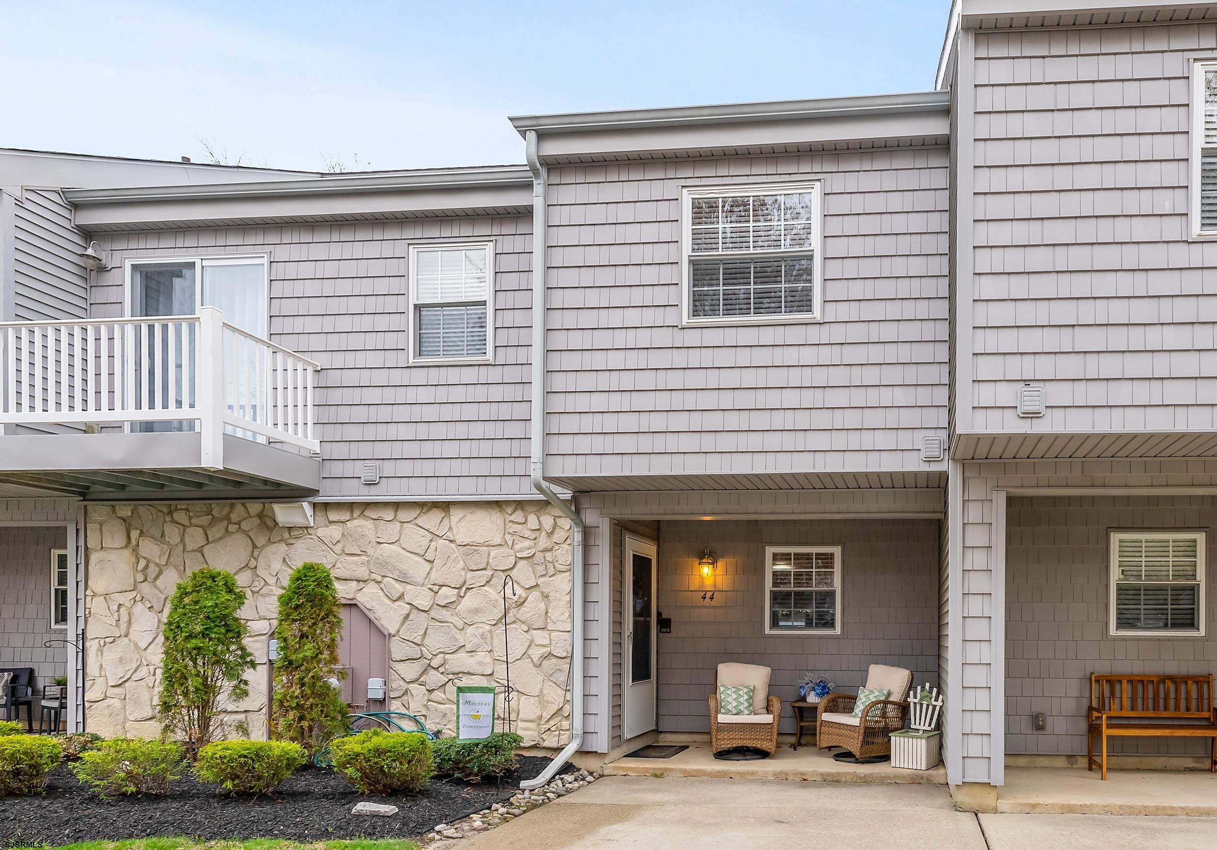 44 Harborwood Dr