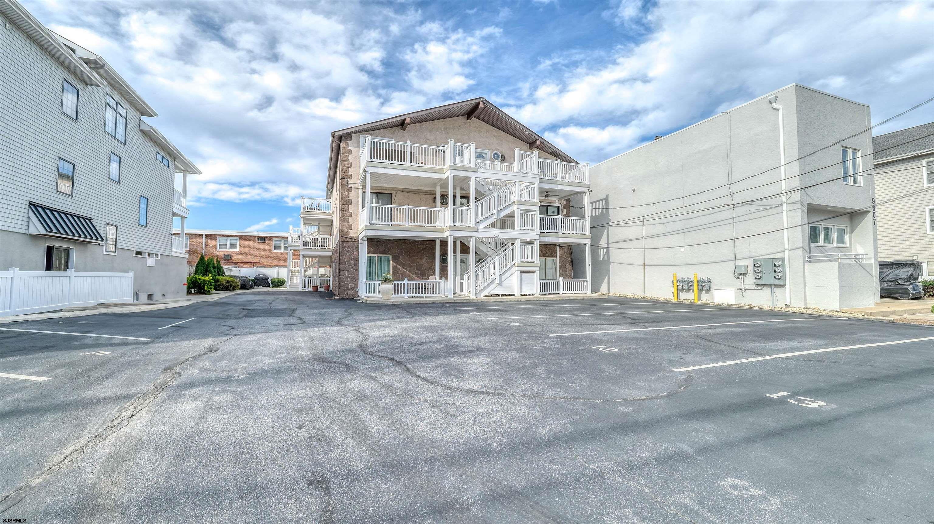 9609 Pacific Ave Unit: 5