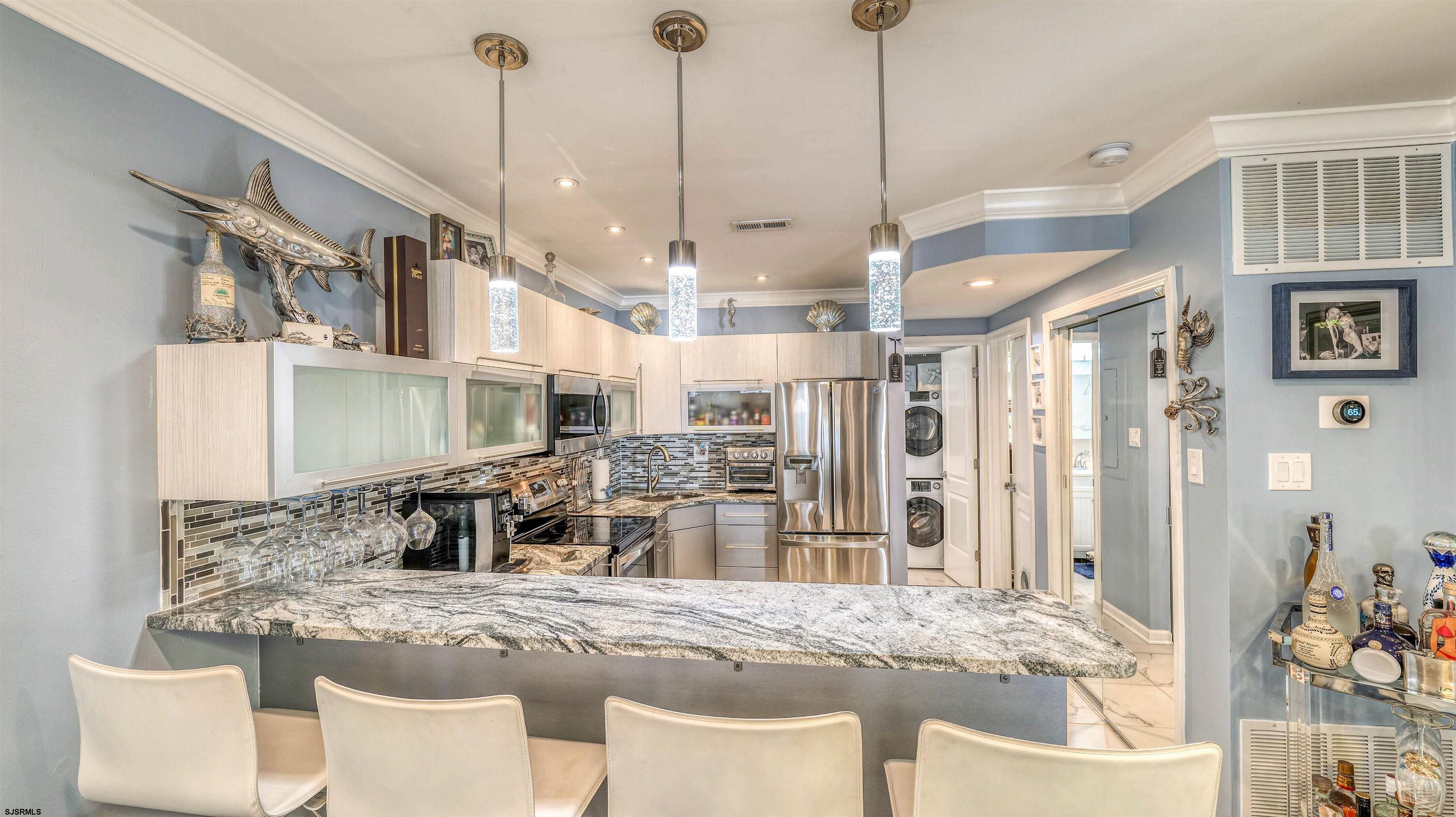 9609 Pacific Ave Unit: 5