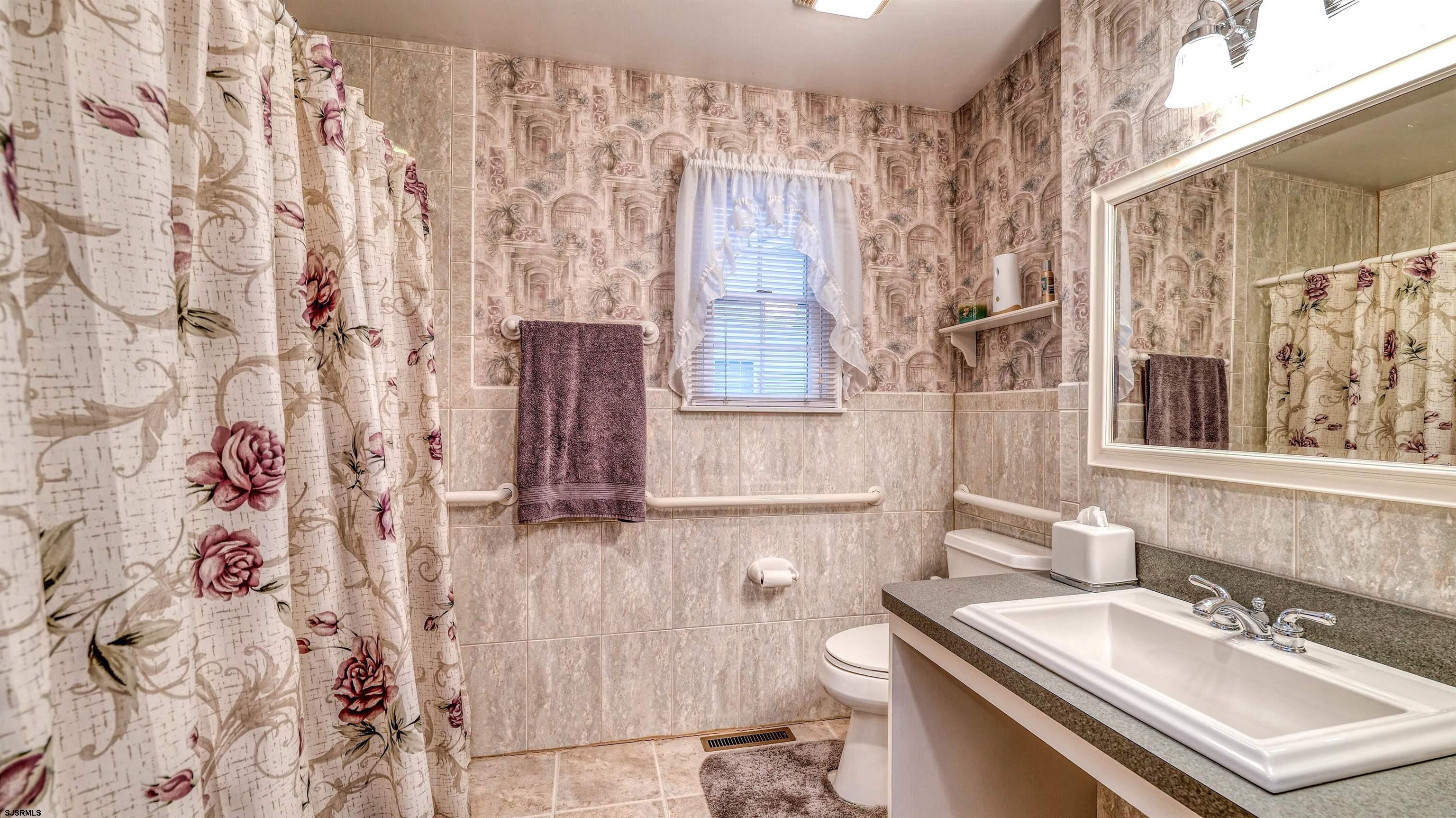 108 Buchanan Ave