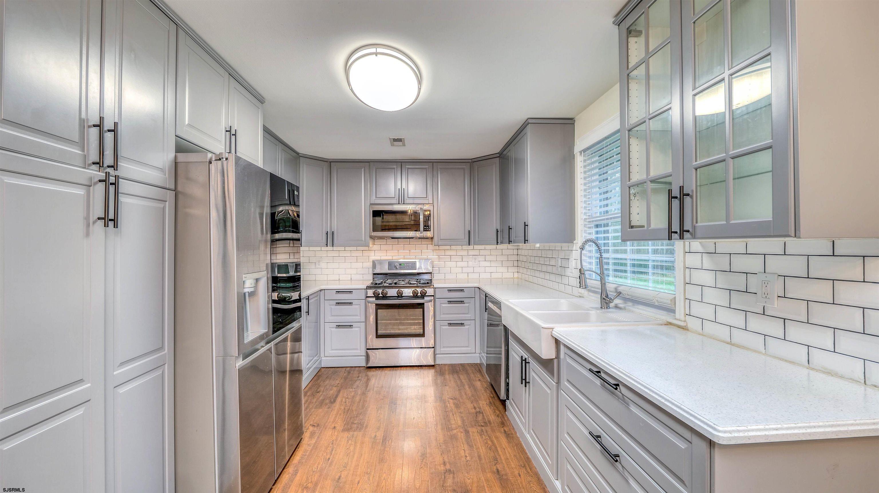 1048 Ocean Heights