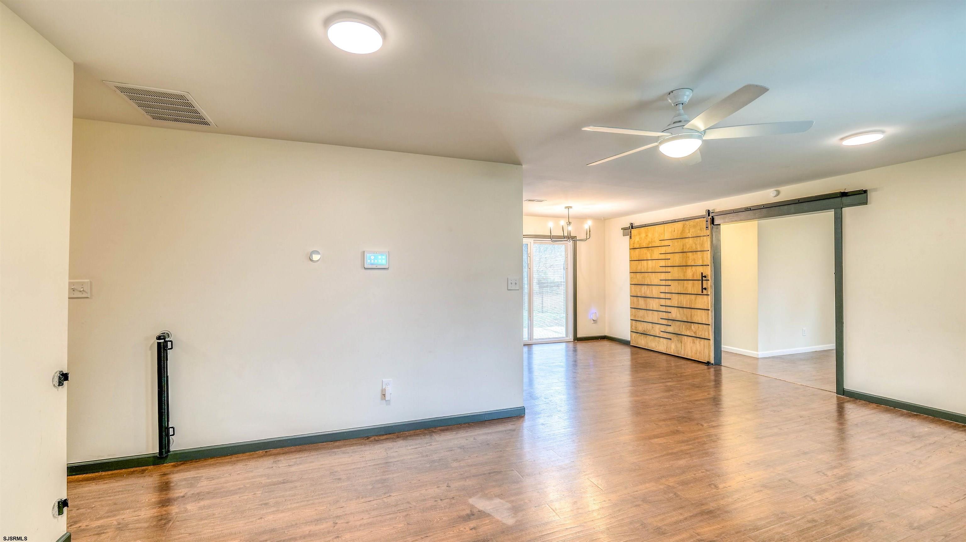 1048 Ocean Heights