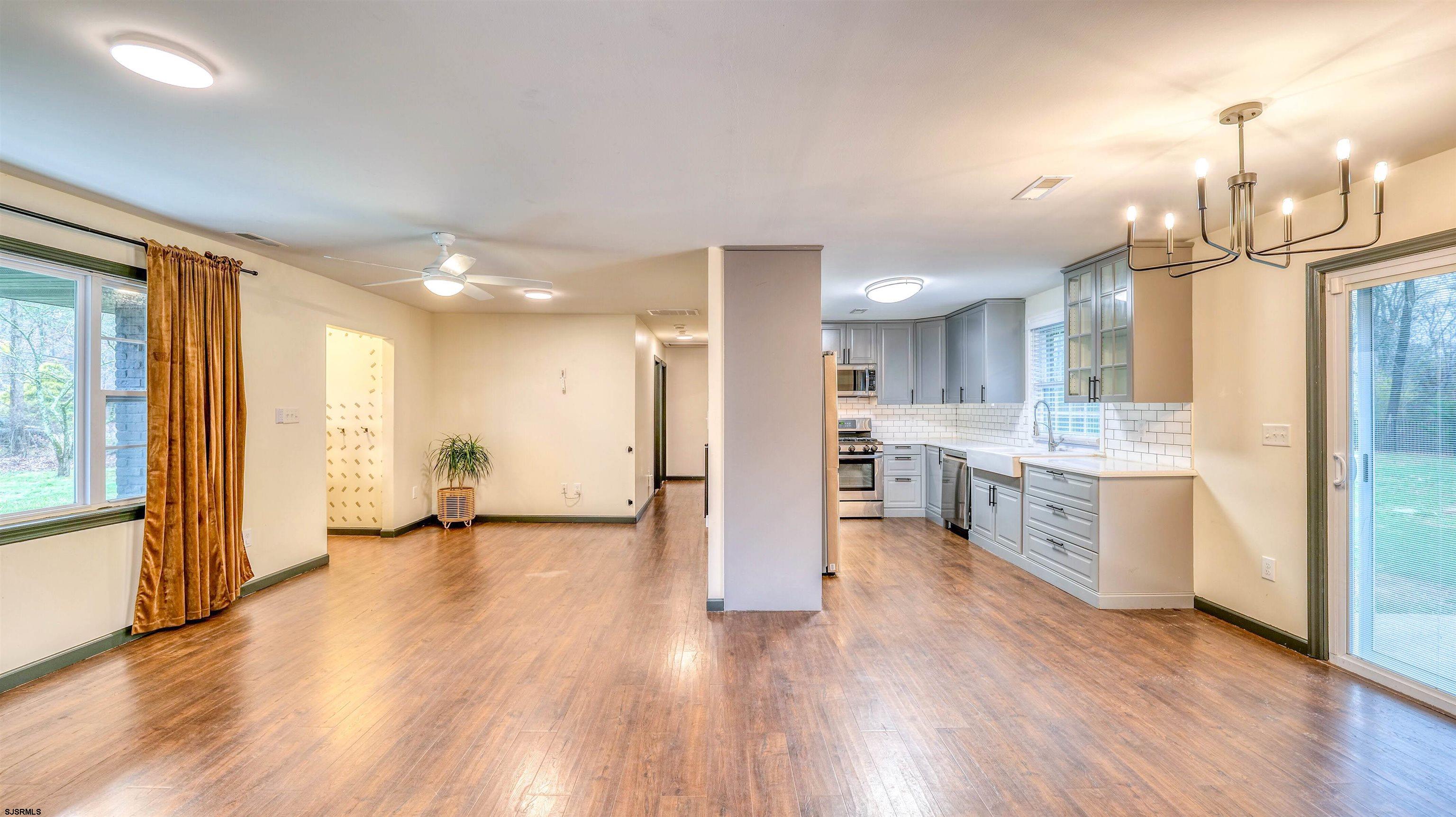 1048 Ocean Heights