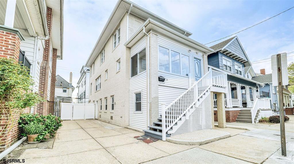 14 N Vassar Square