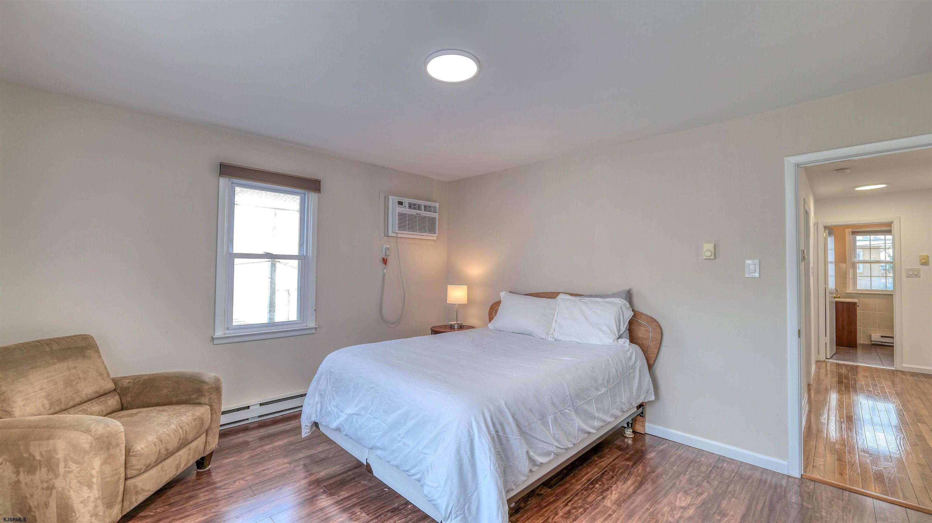 9709 Monmouth Ave Unit: C2