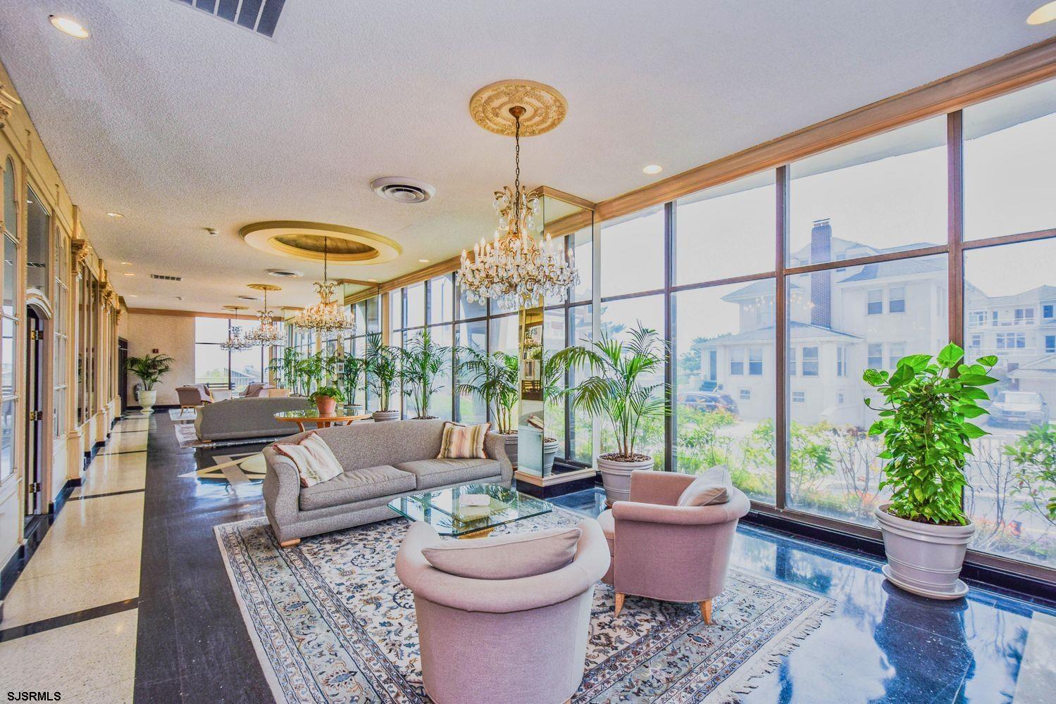 4800 Boardwalk Unit: 604