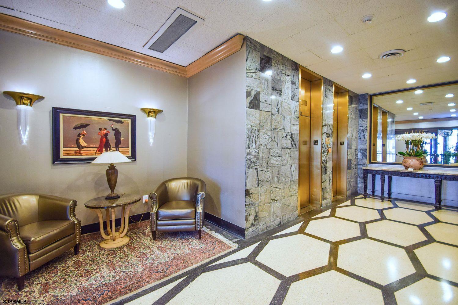 4800 Boardwalk Unit: 604