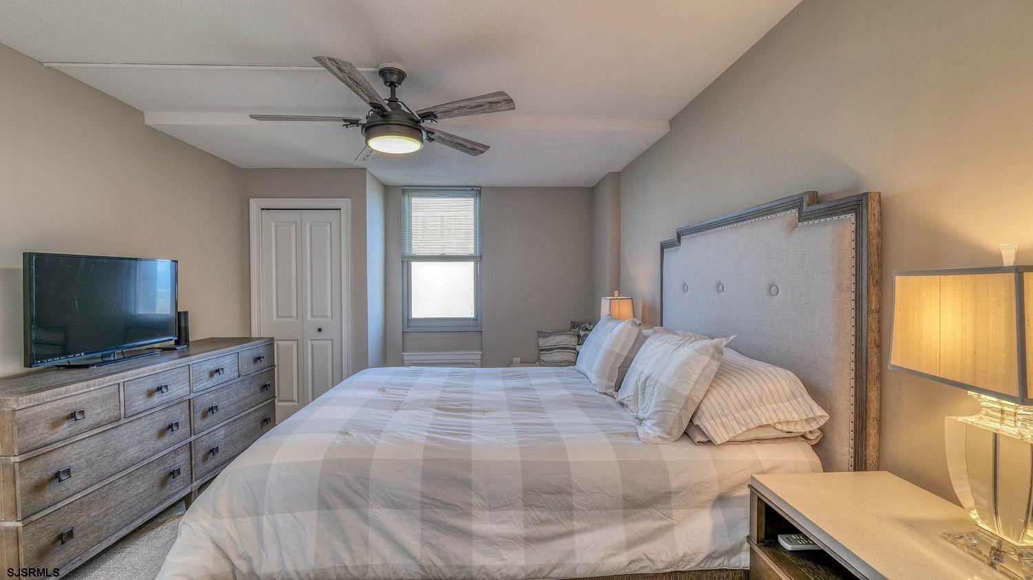 4800 Boardwalk Unit: 604