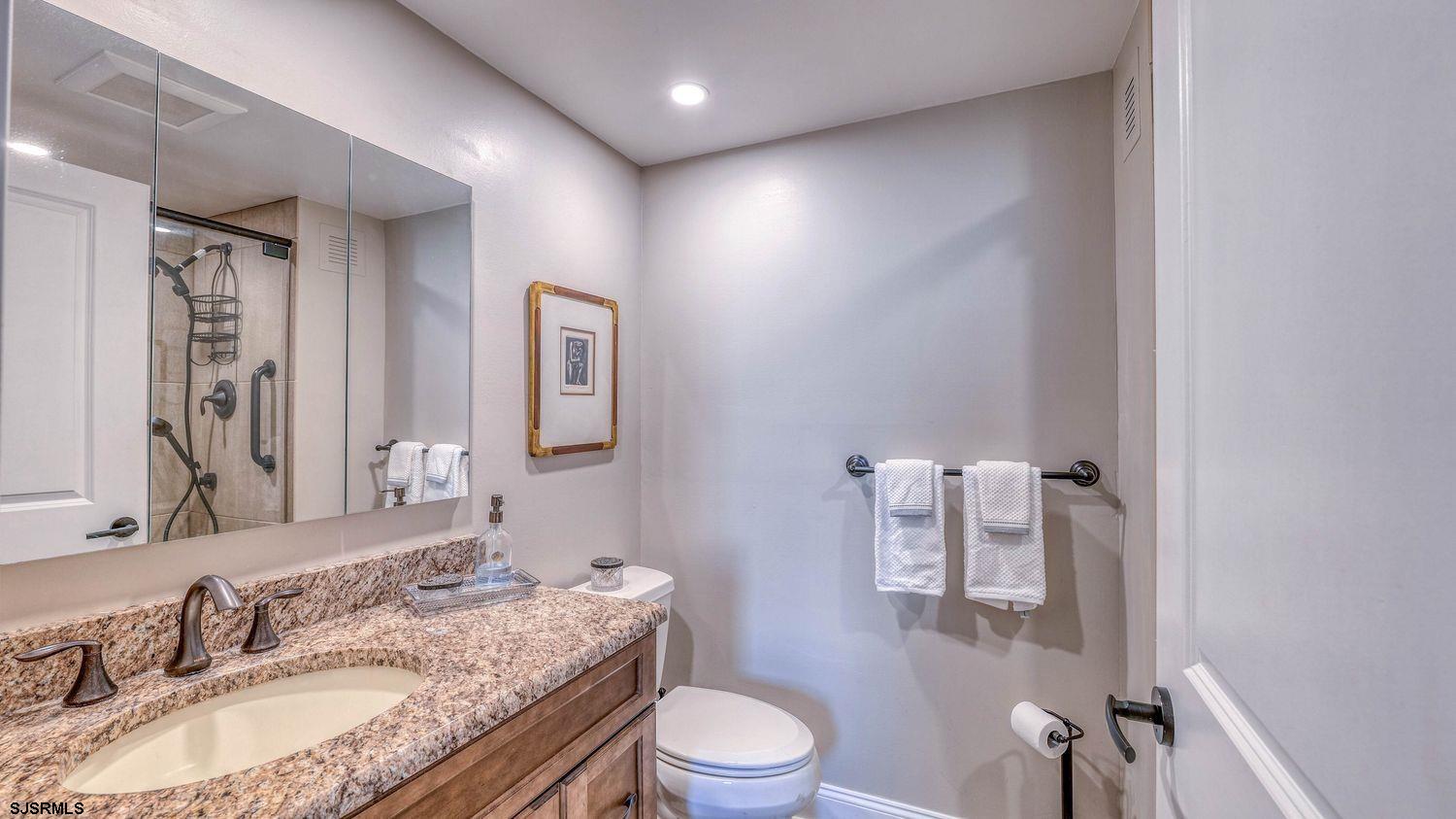 4800 Boardwalk Unit: 604