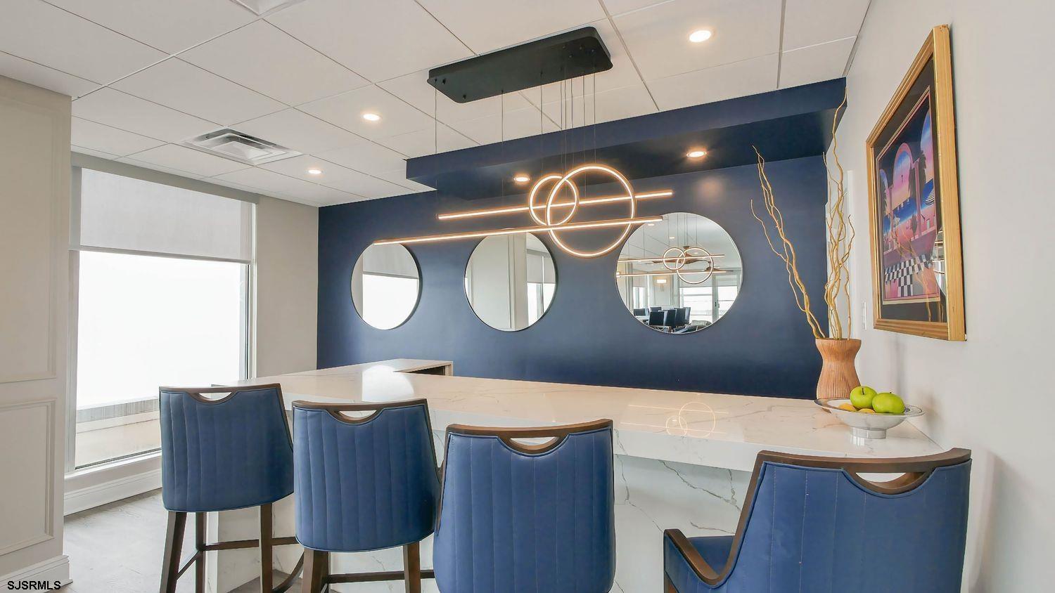 4800 Boardwalk Unit: 604