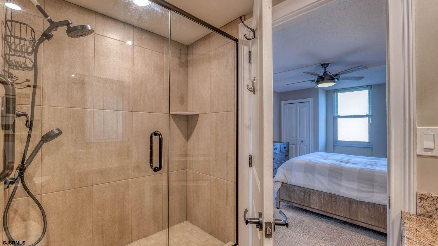 4800 Boardwalk Unit: 604