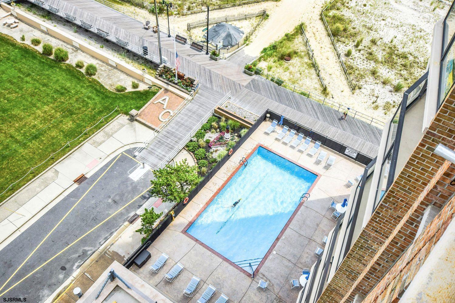 4800 Boardwalk Unit: 604