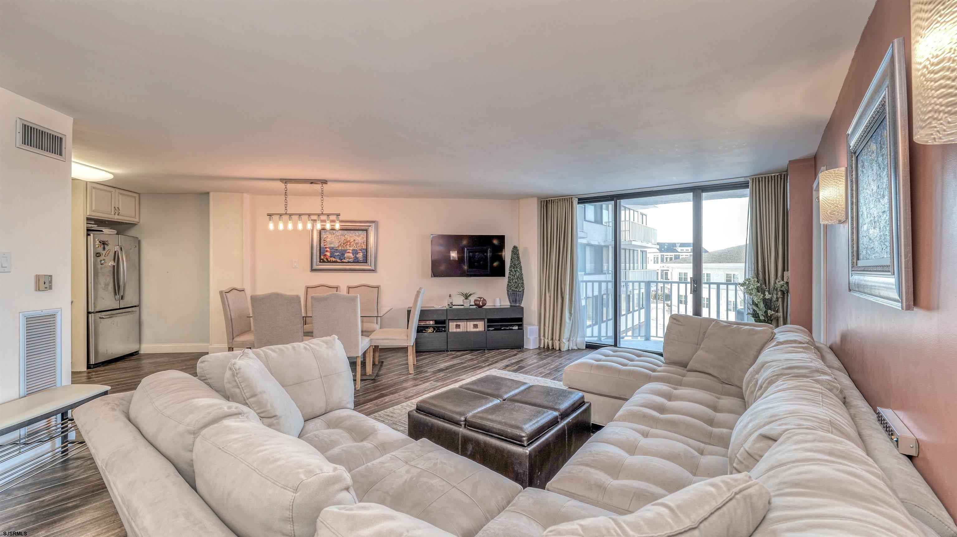 111 S 16th Street Unit: 313