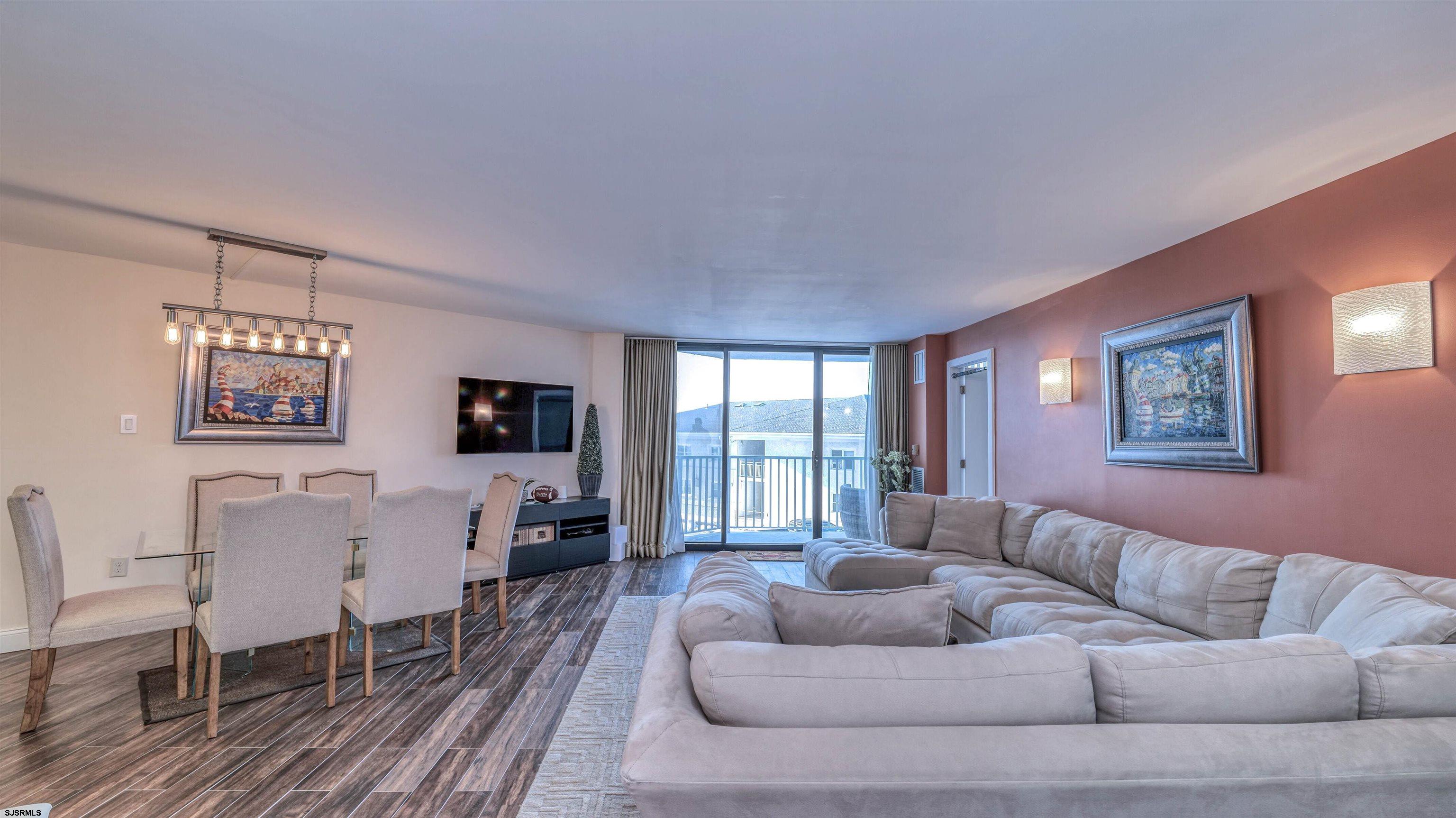 111 S 16th Street Unit: 313