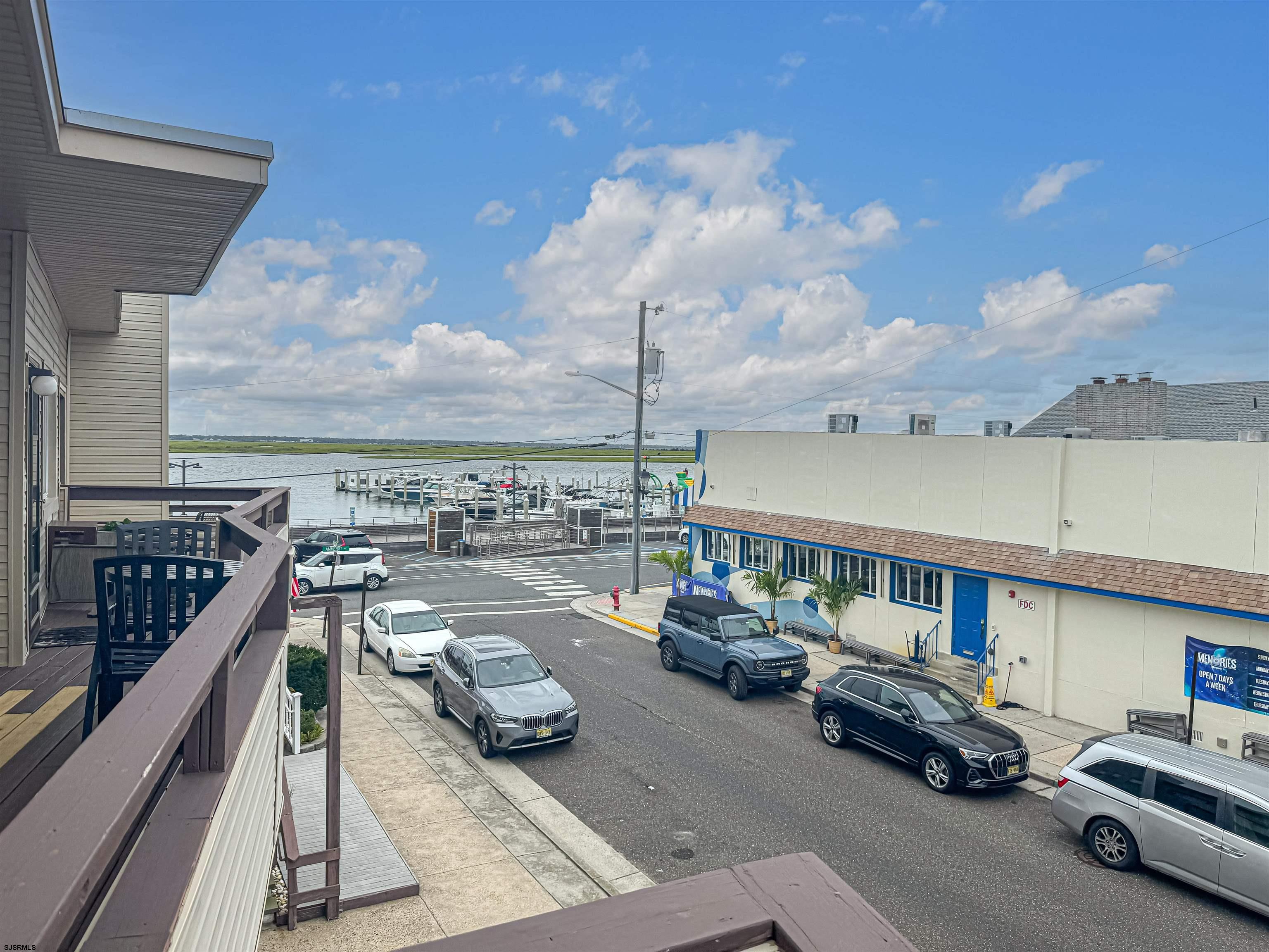 9600 Amherst Ave Unit: 7