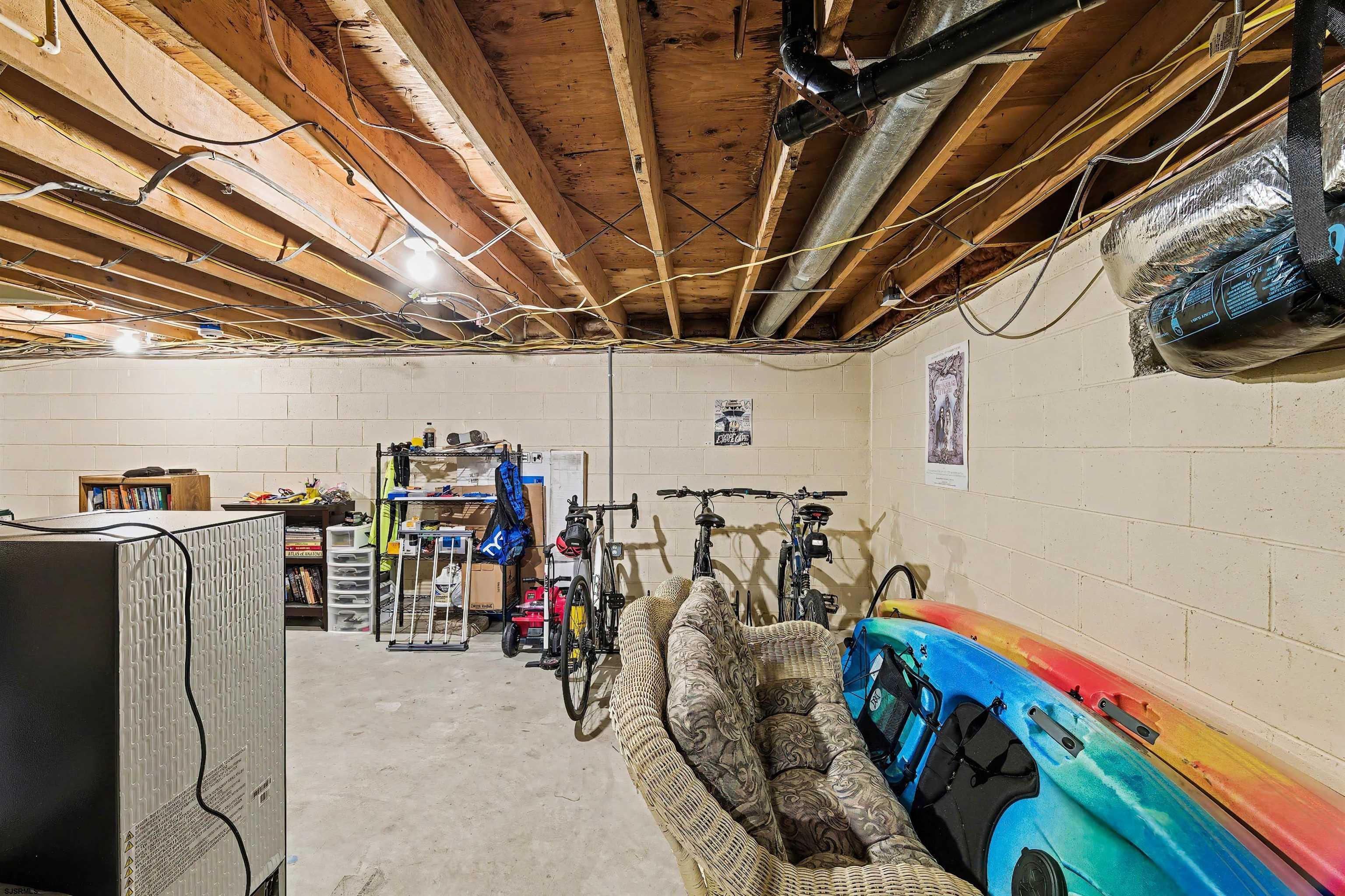 206 5th Ave