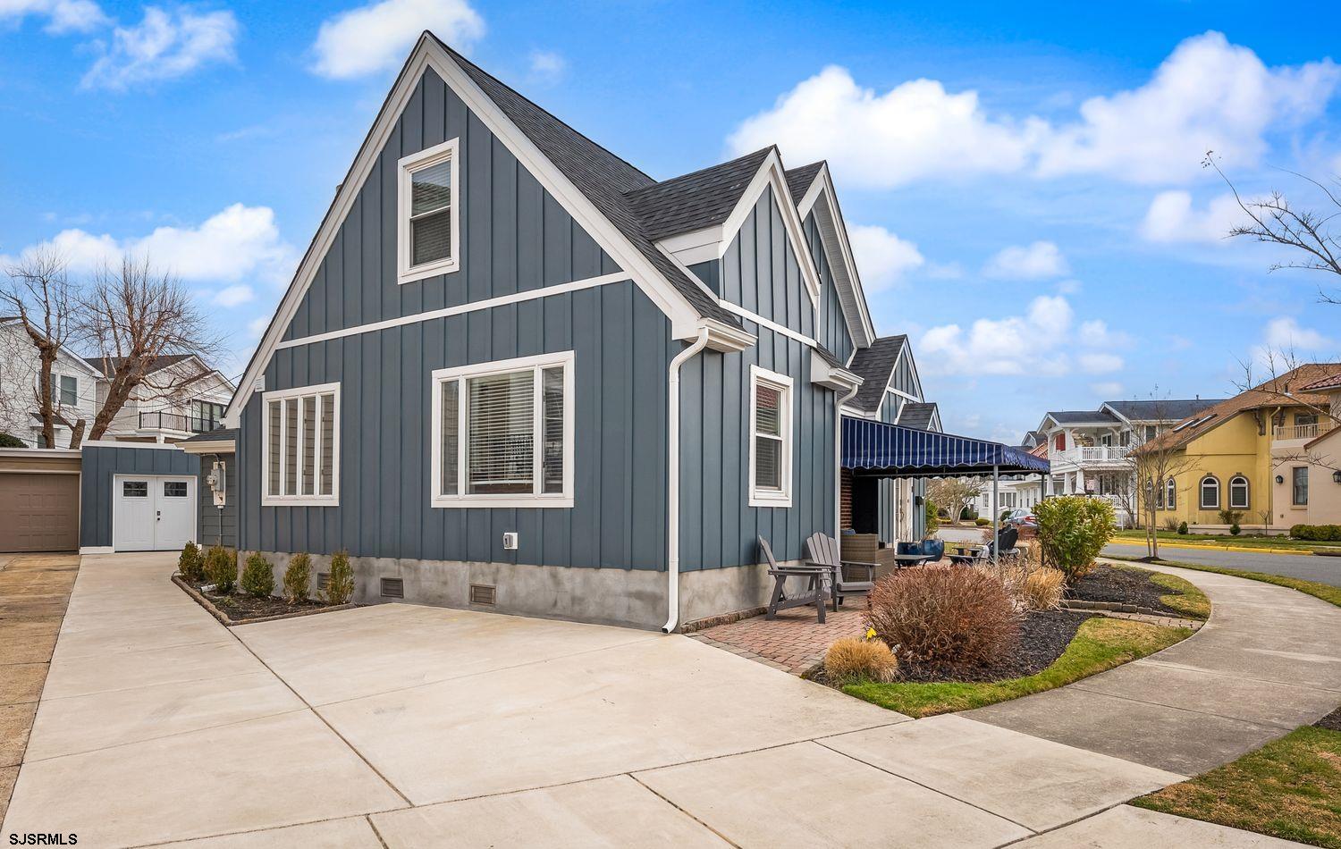 29 East Dr