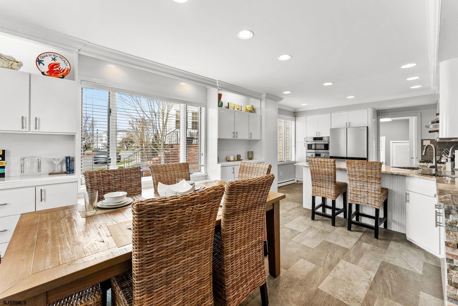 29 East Dr