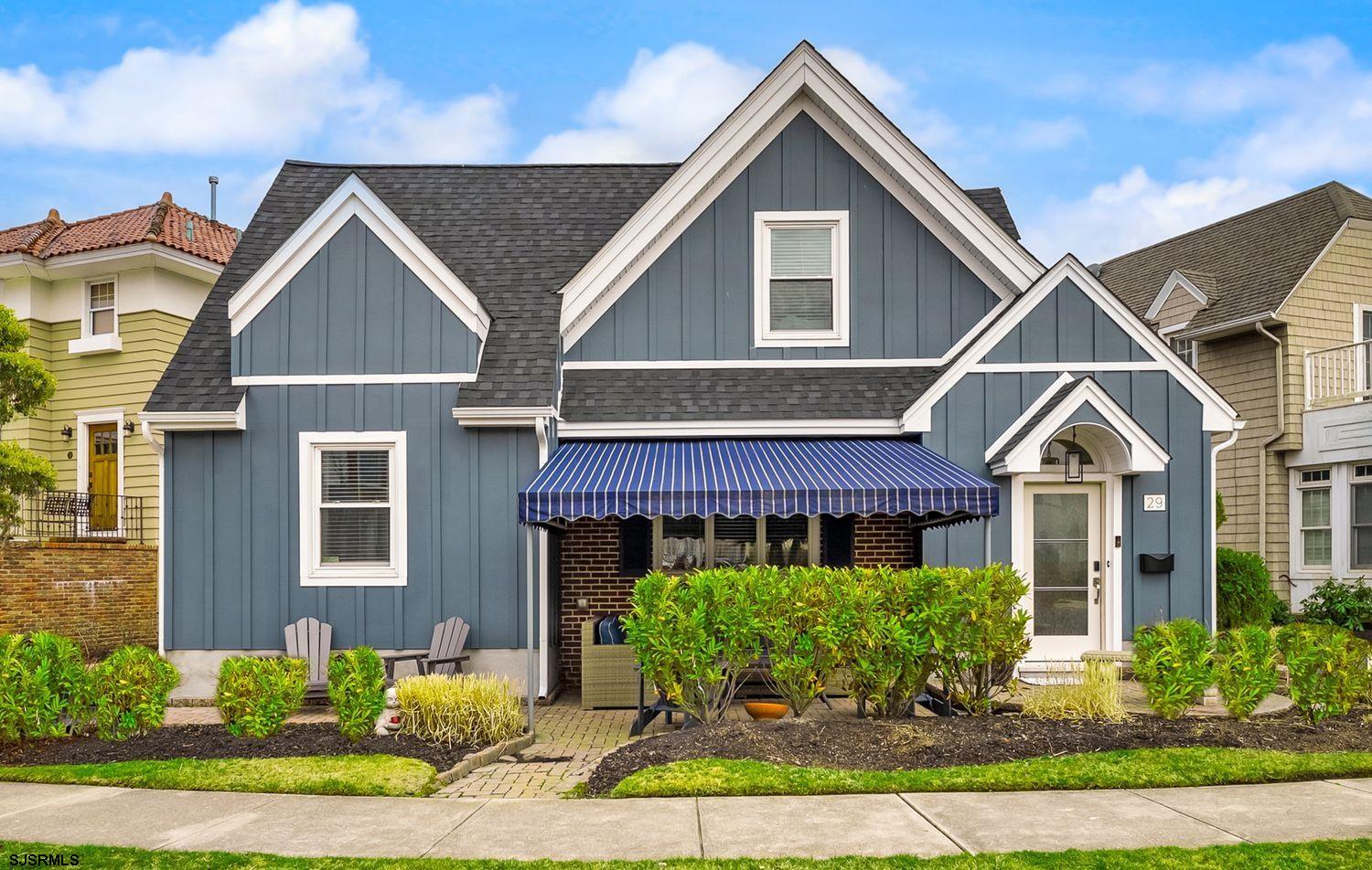 29 East Dr