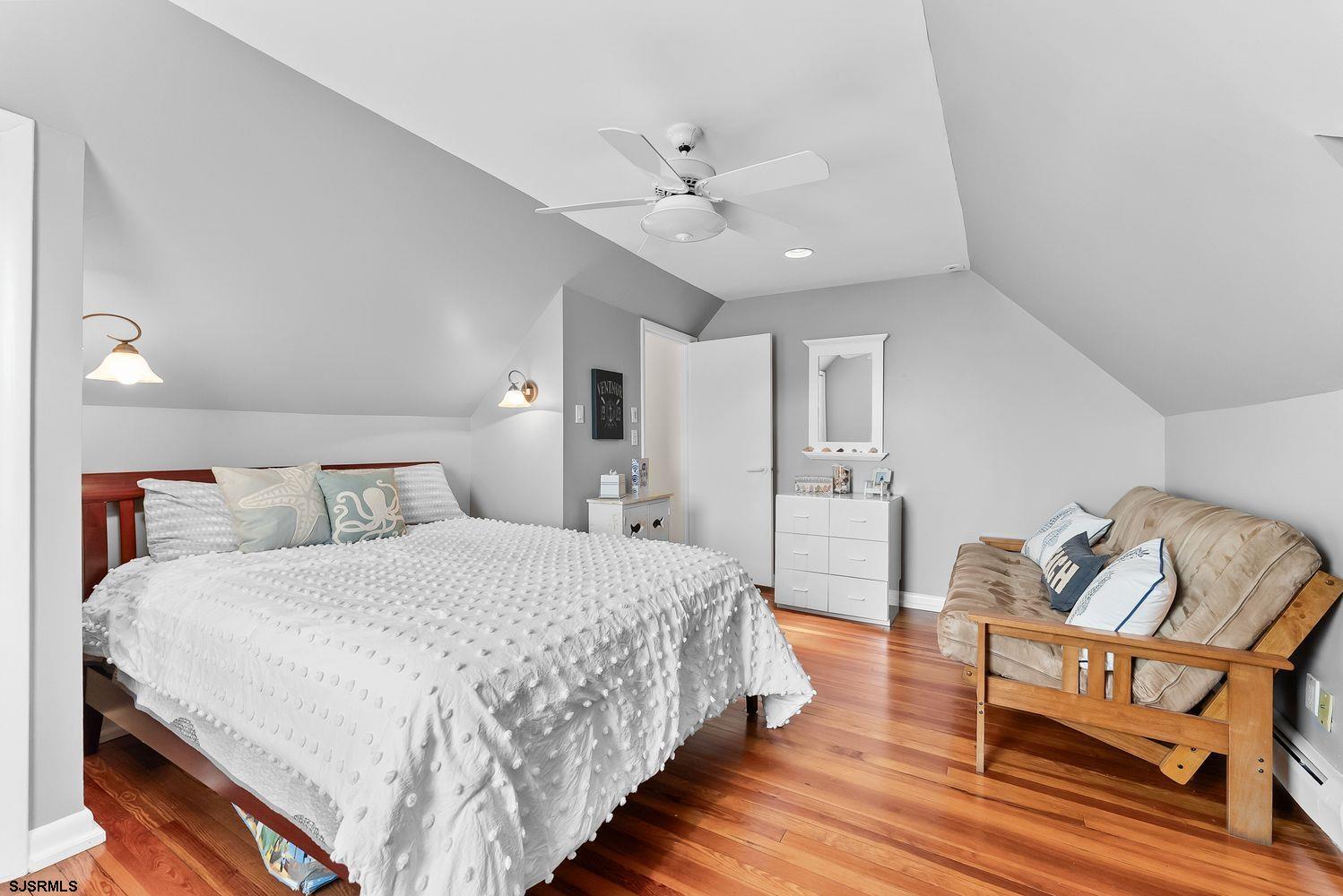 29 East Dr