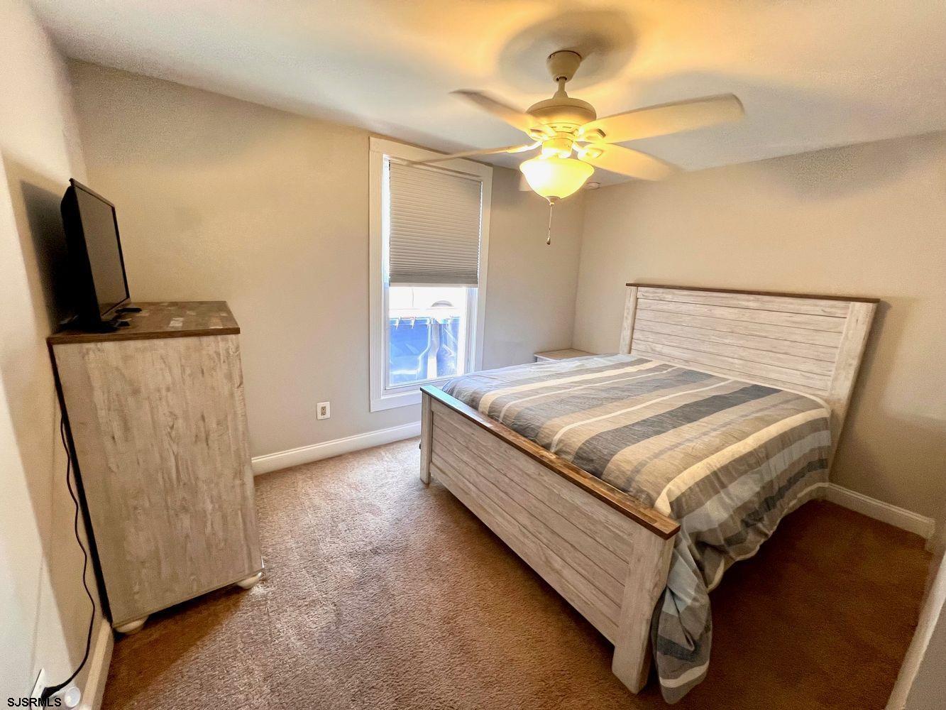 122 N Sacremento Ave