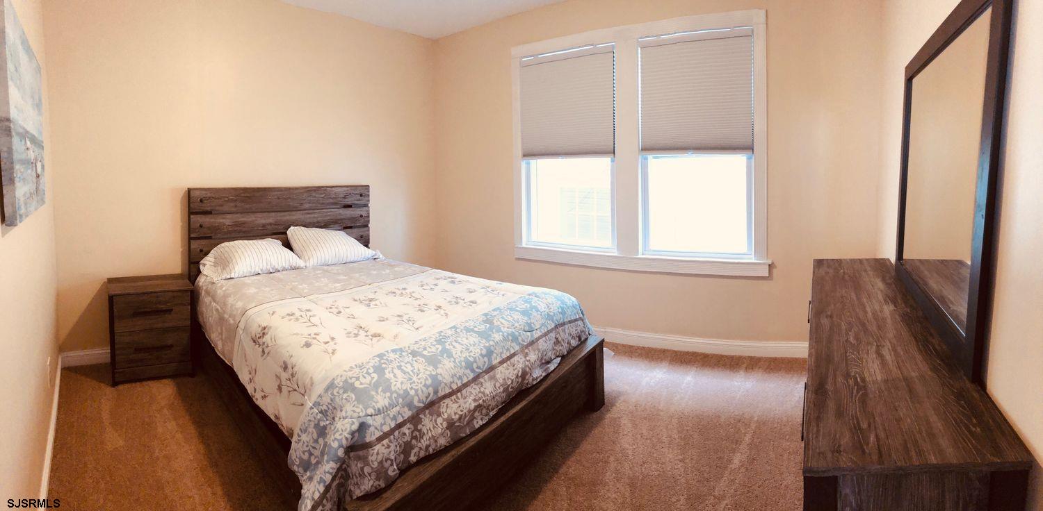 122 N Sacremento Ave