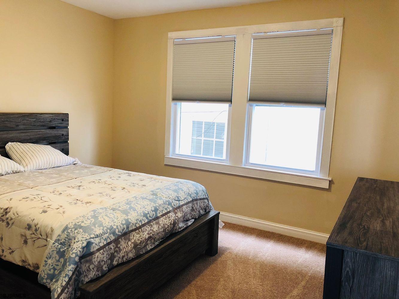 122 N Sacremento Ave