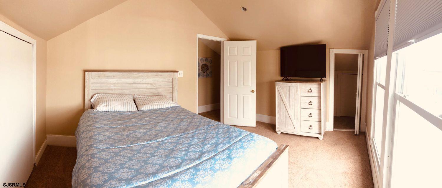 122 N Sacremento Ave