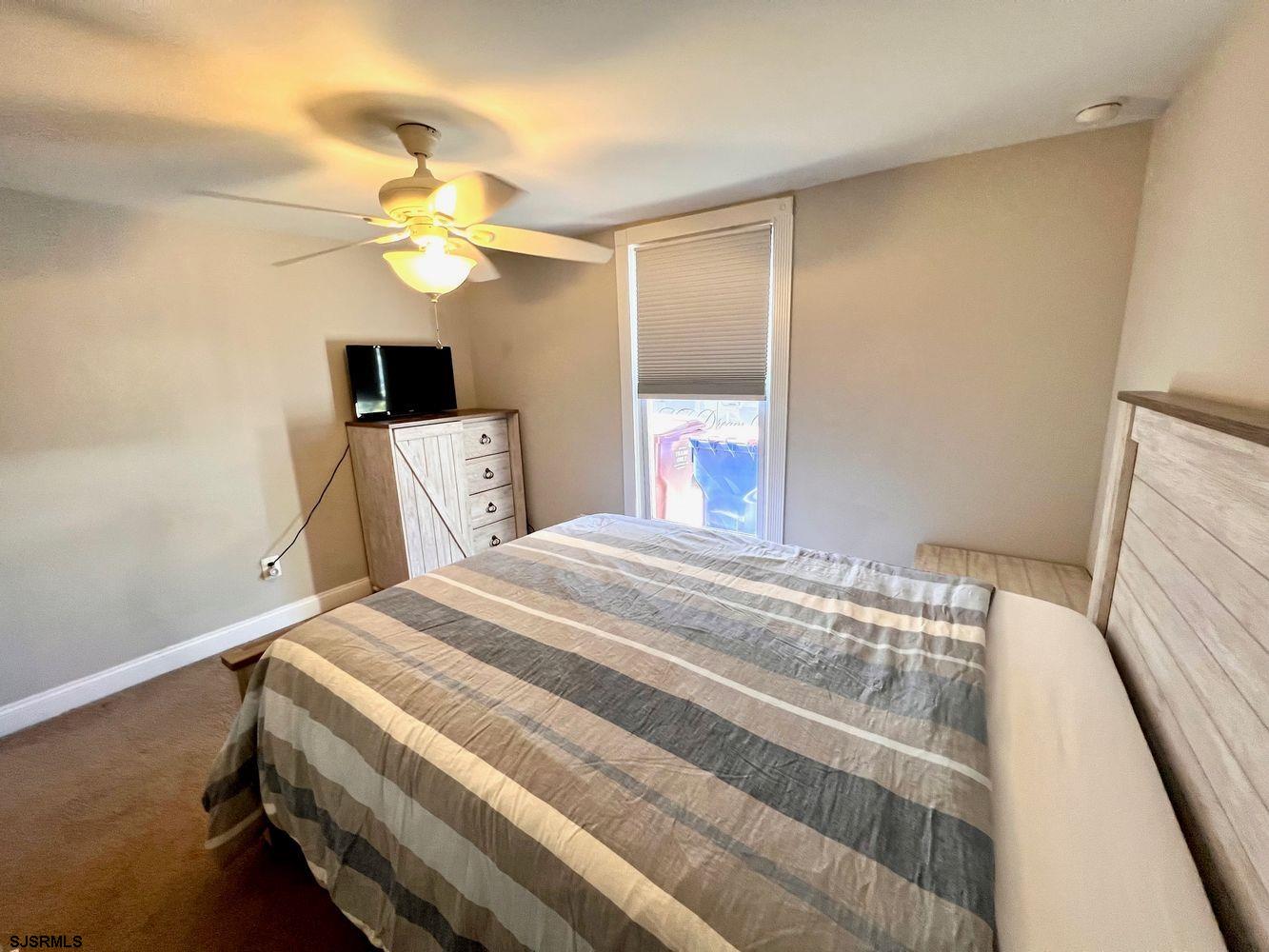 122 N Sacremento Ave