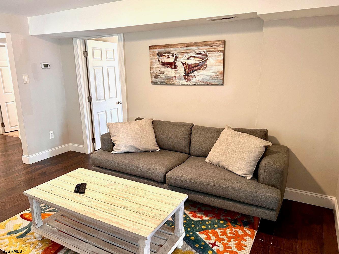 122 N Sacremento Ave